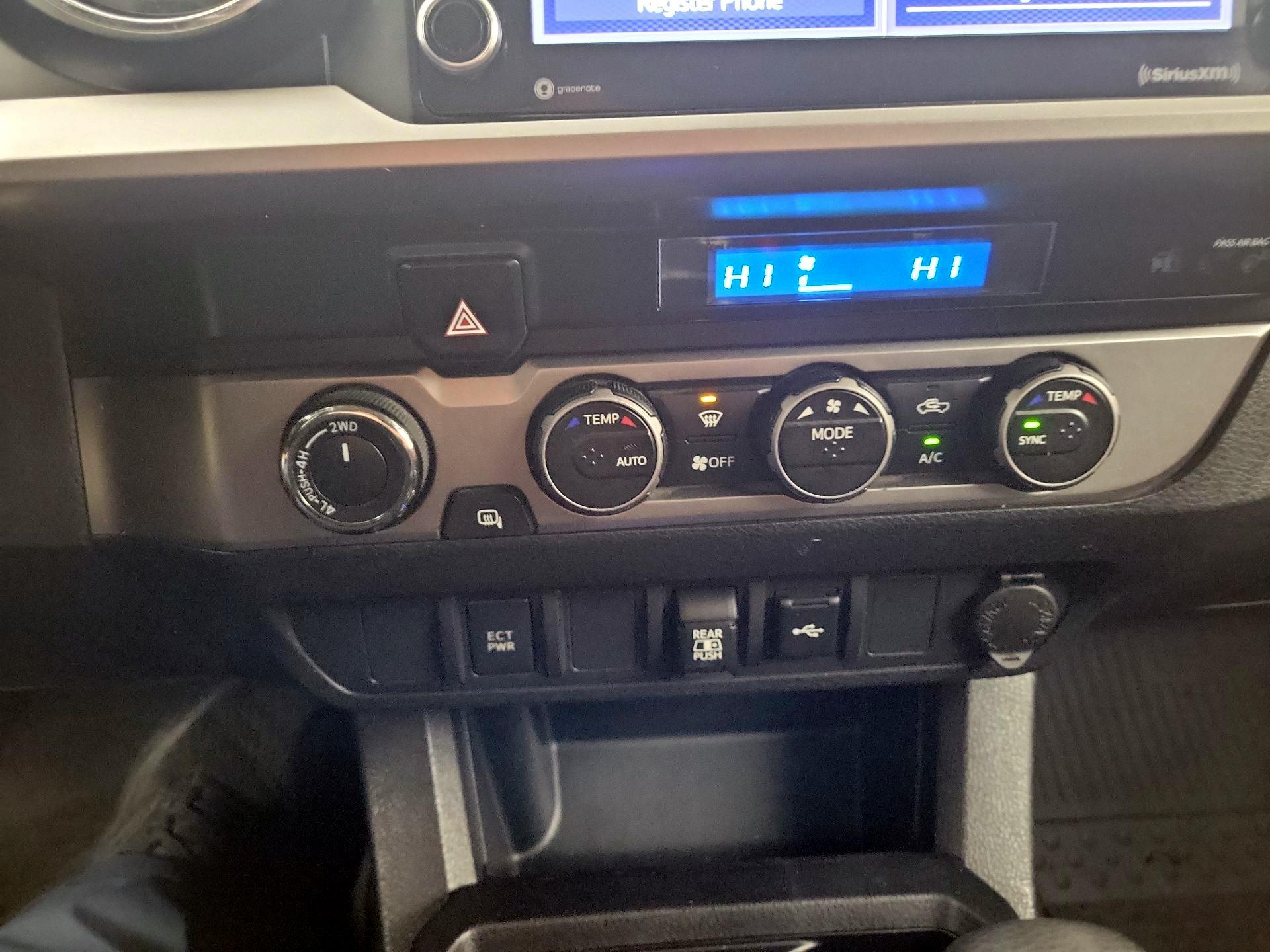 Thumbnail: 2022 Toyota Tacoma - 14