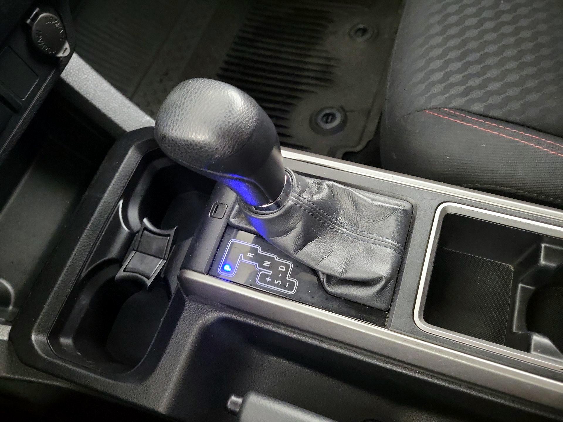 Thumbnail: 2022 Toyota Tacoma - 15