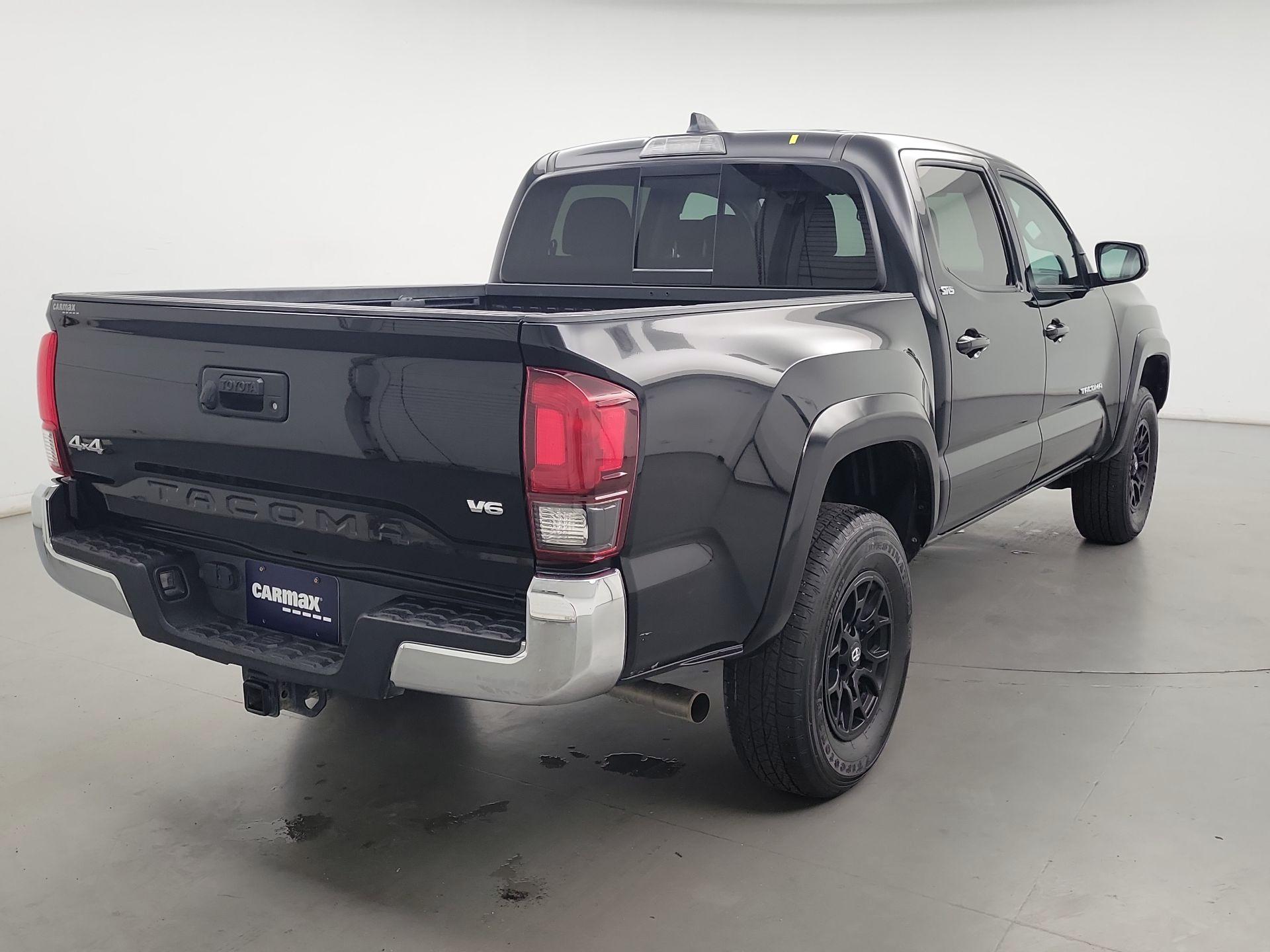 Thumbnail: 2022 Toyota Tacoma - 5