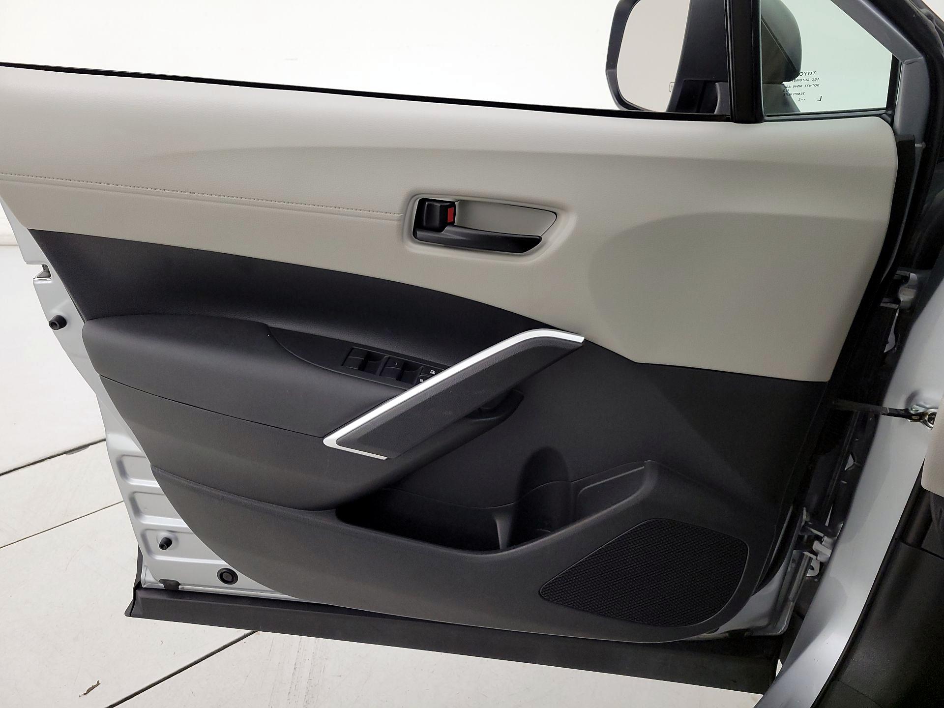 Thumbnail: 2023 Toyota Corolla Cross - 12