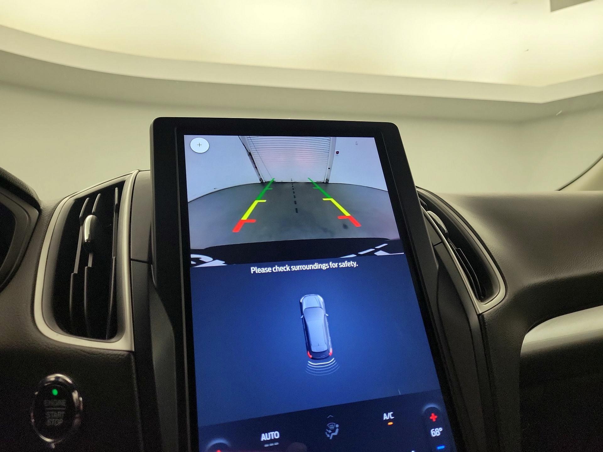 Thumbnail: 2023 Ford Edge - 12