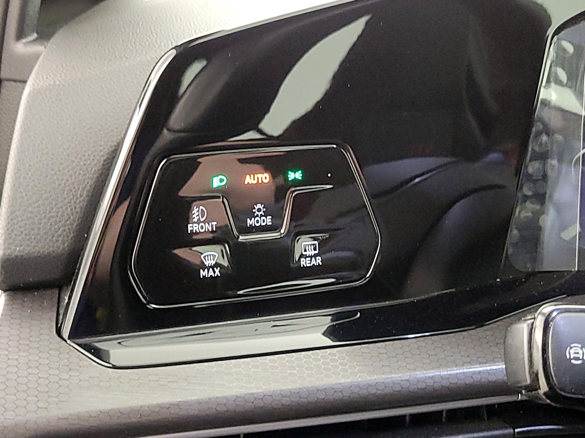 Thumbnail: 2023 Volkswagen Golf - 13