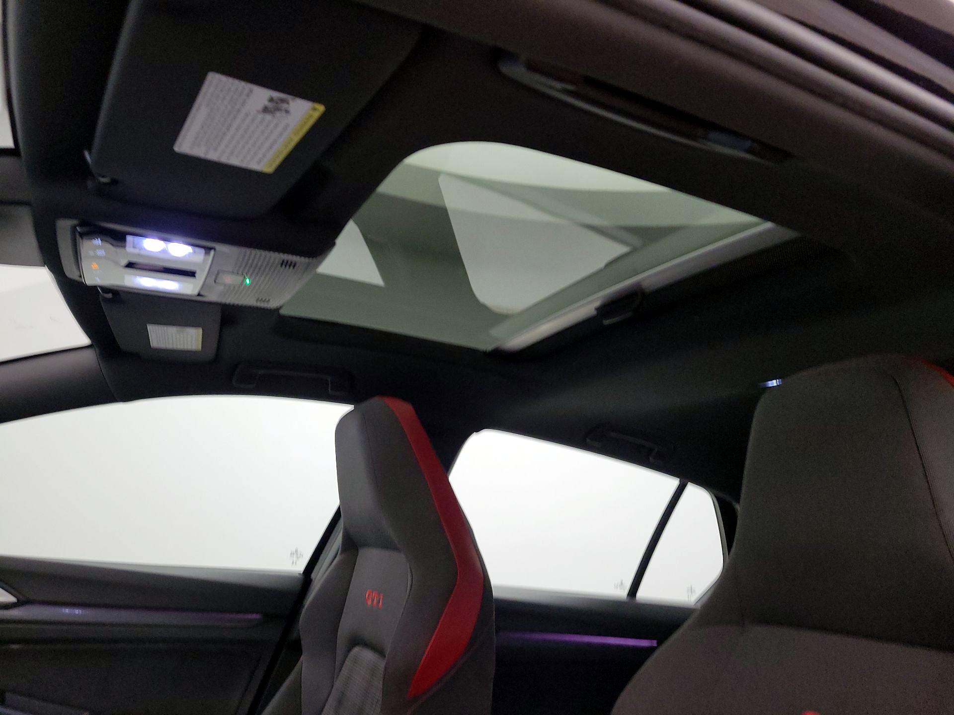 Thumbnail: 2023 Volkswagen Golf - 19