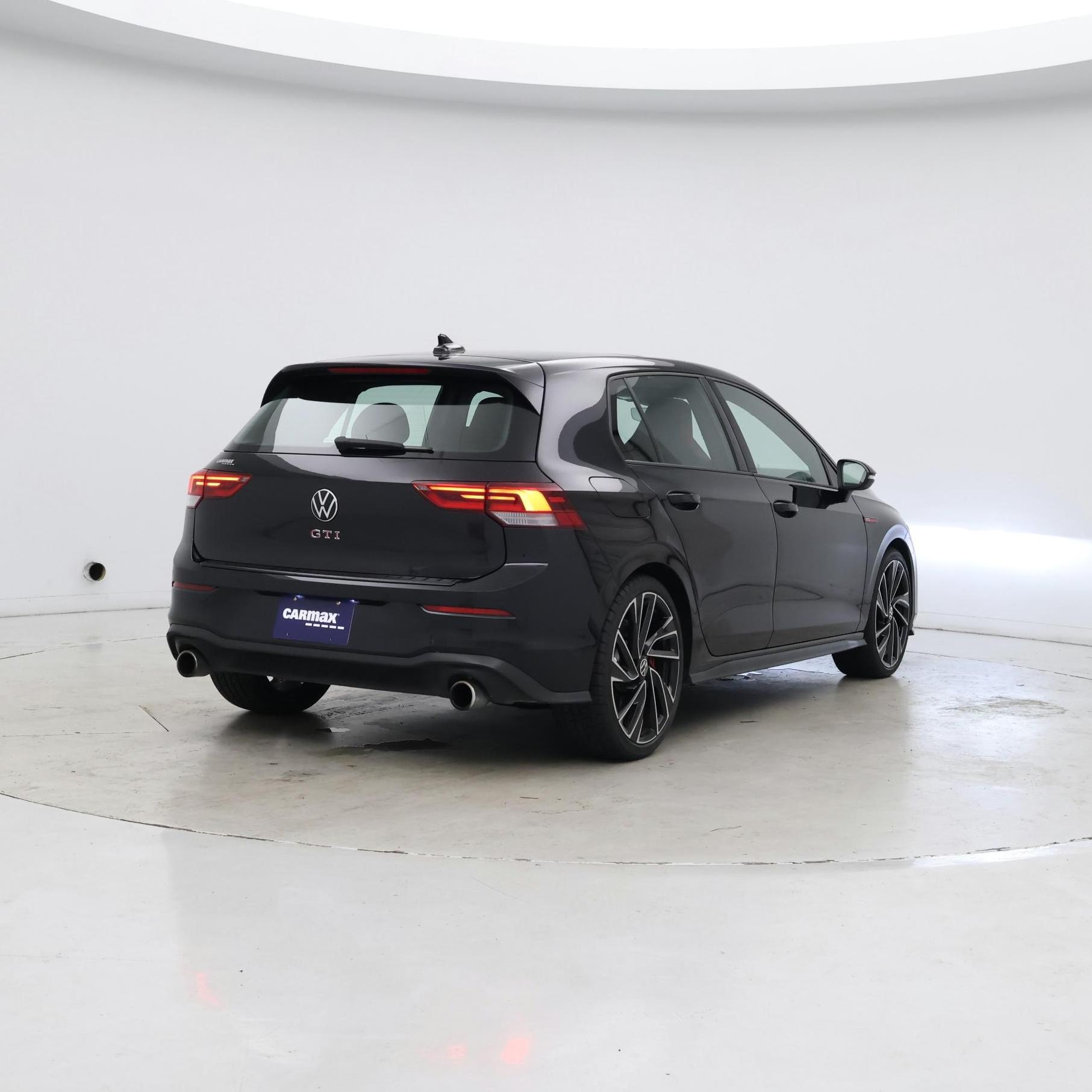 Thumbnail: 2023 Volkswagen Golf - 8