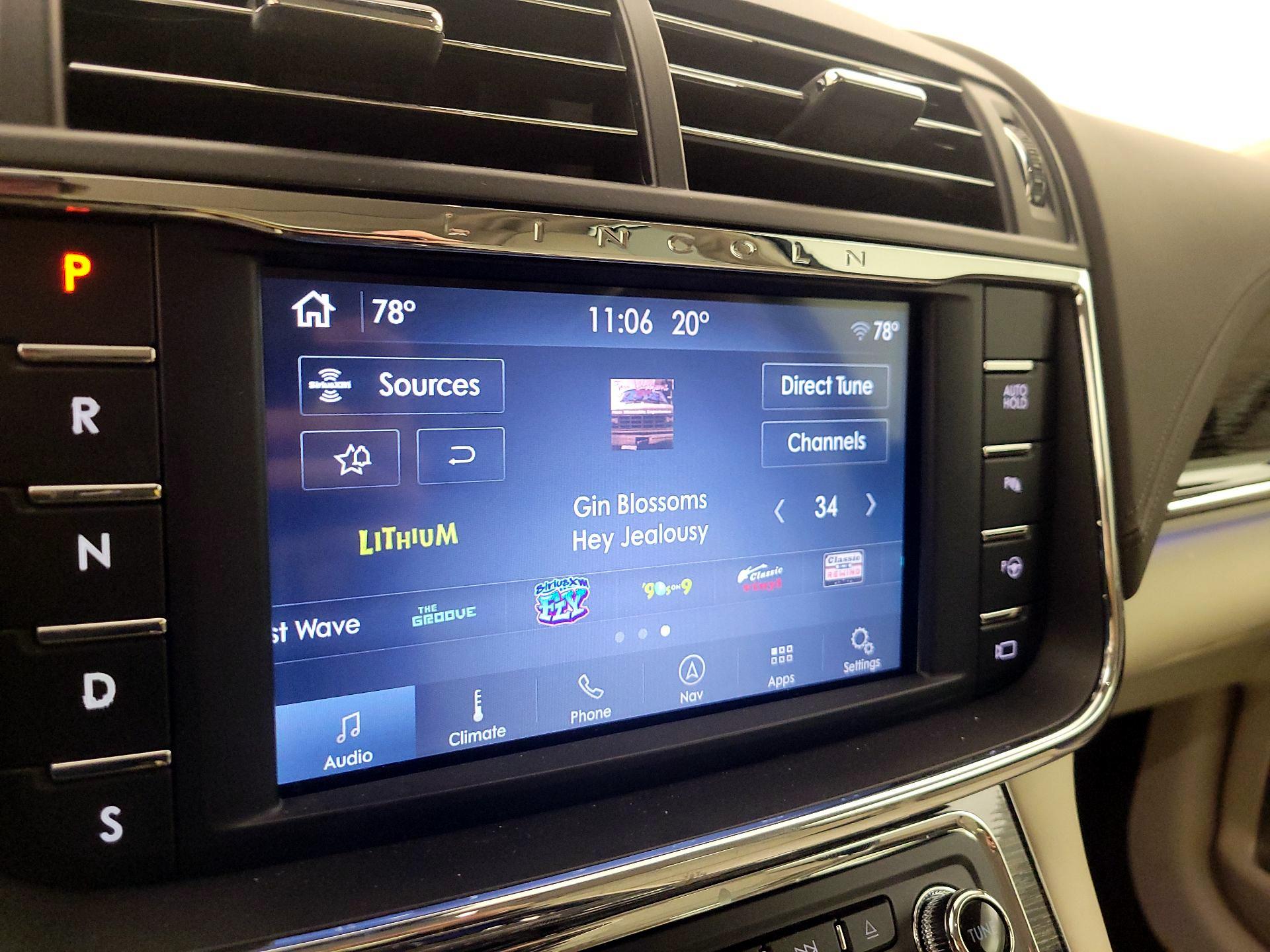 Thumbnail: 2020 Lincoln Continental - 16