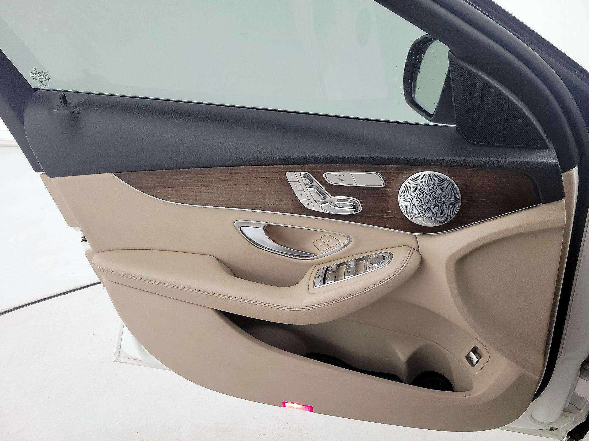 Thumbnail: 2019 Mercedes-Benz C-Class - 12