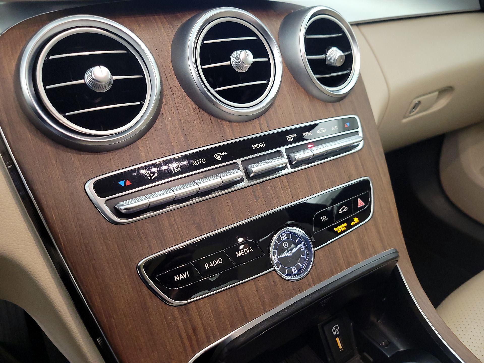 Thumbnail: 2019 Mercedes-Benz C-Class - 17