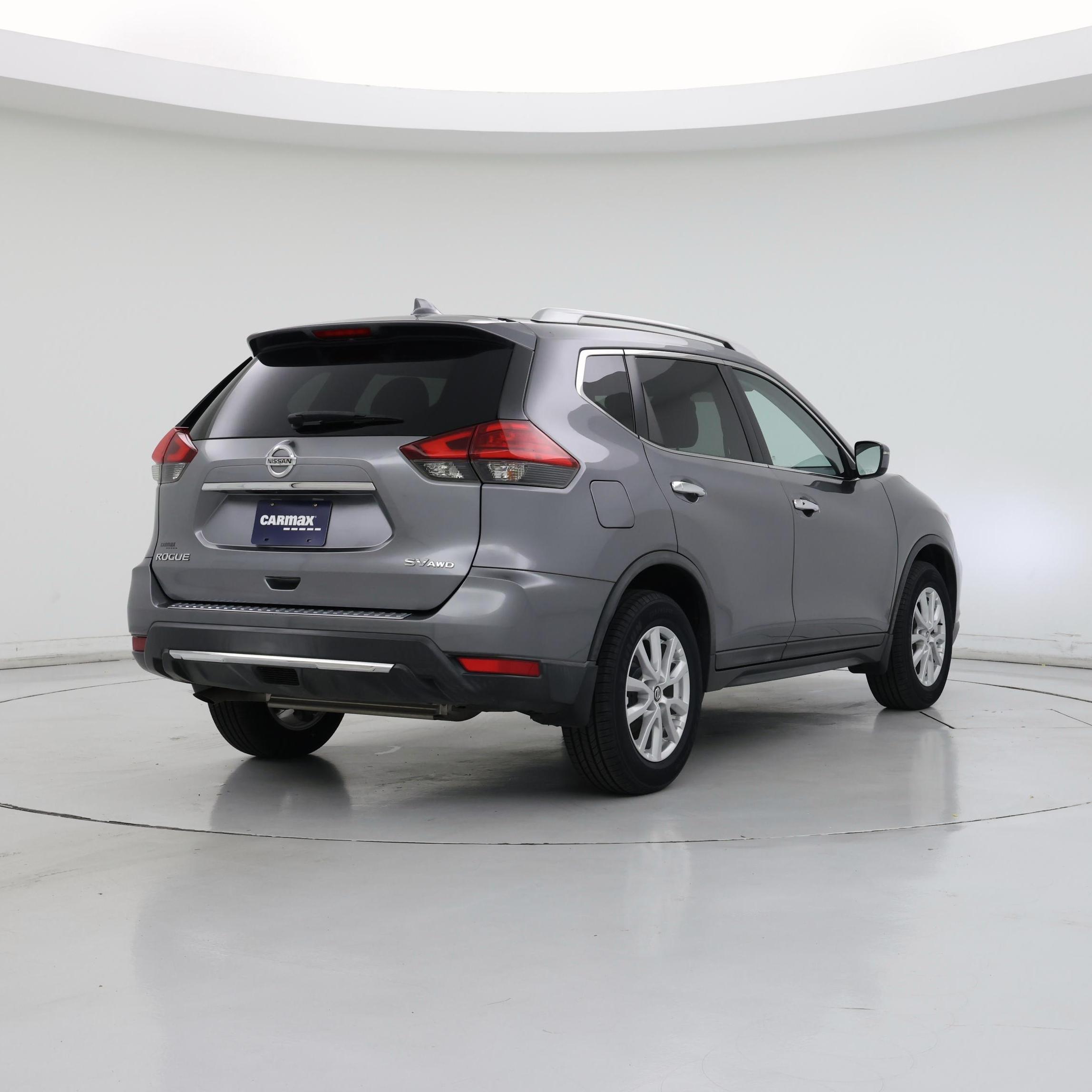 Thumbnail: 2017 Nissan Rogue - 8