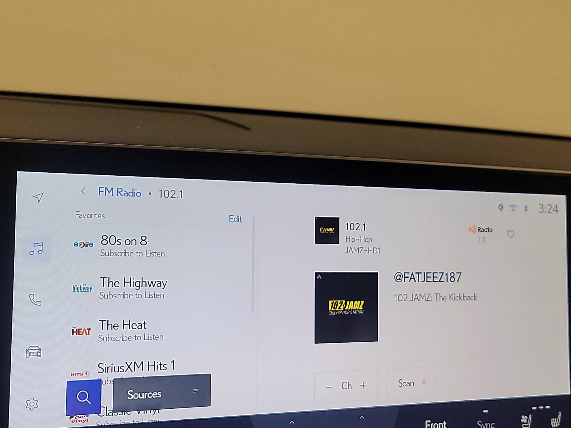 Thumbnail: 2023 Lexus RX - 16