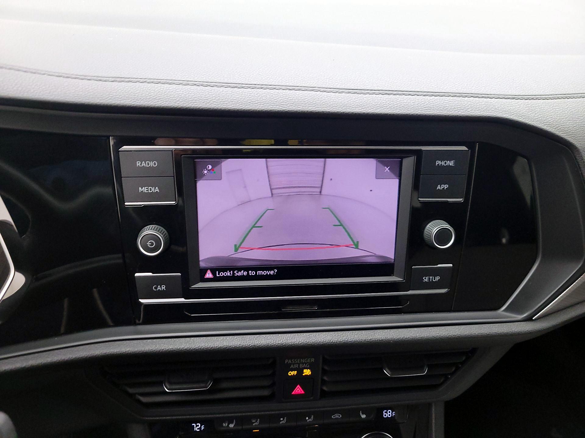 Thumbnail: 2019 Volkswagen Jetta - 14