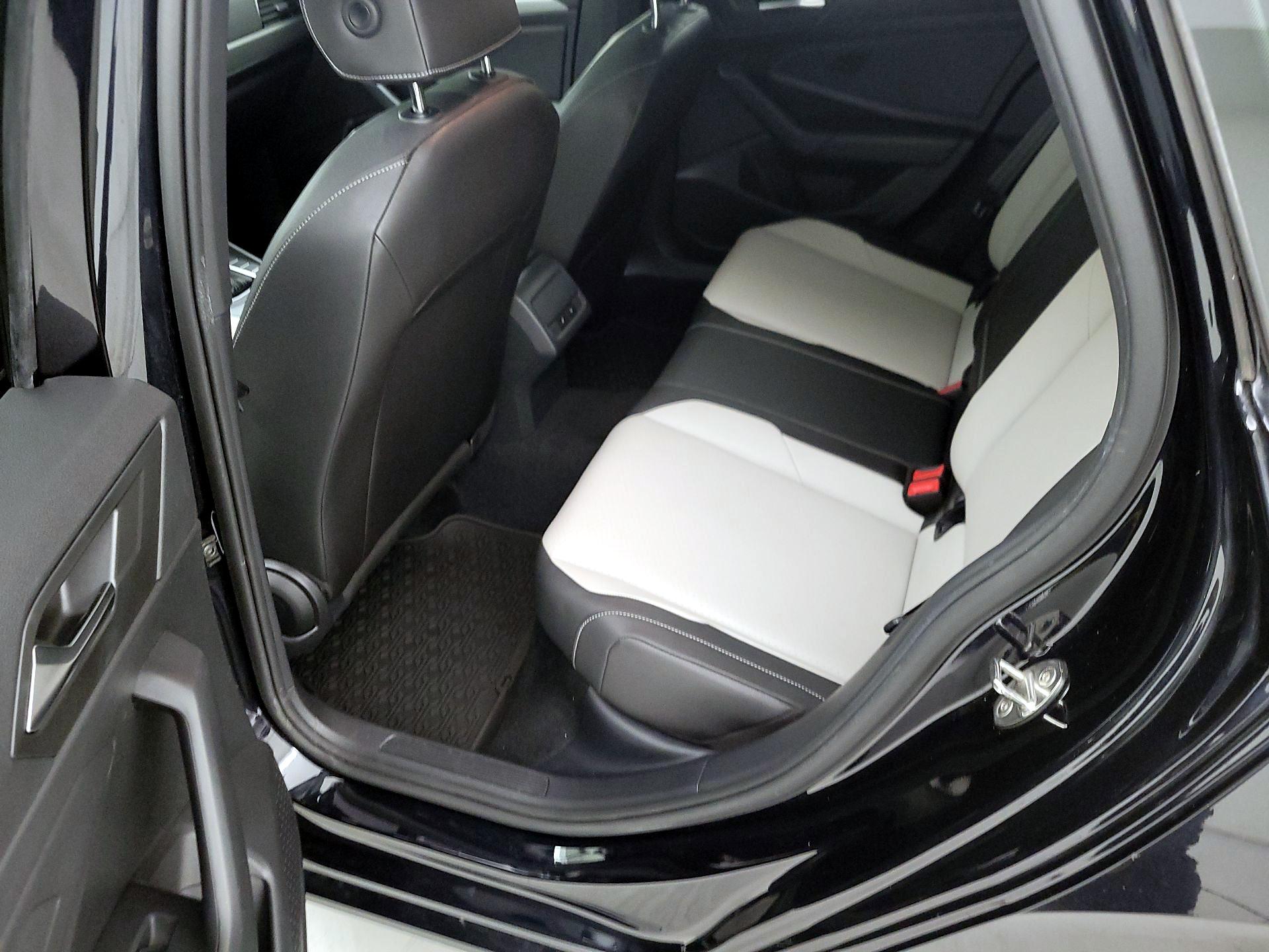 Thumbnail: 2019 Volkswagen Jetta - 20