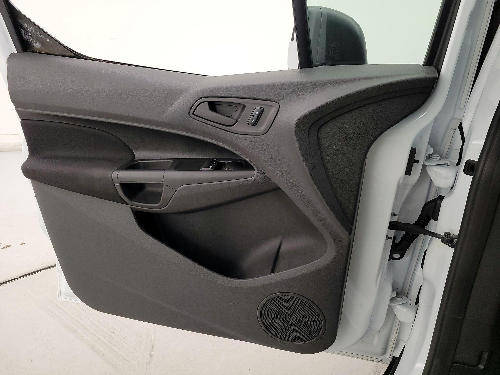 Thumbnail: 2015 Ford Transit Series - 12