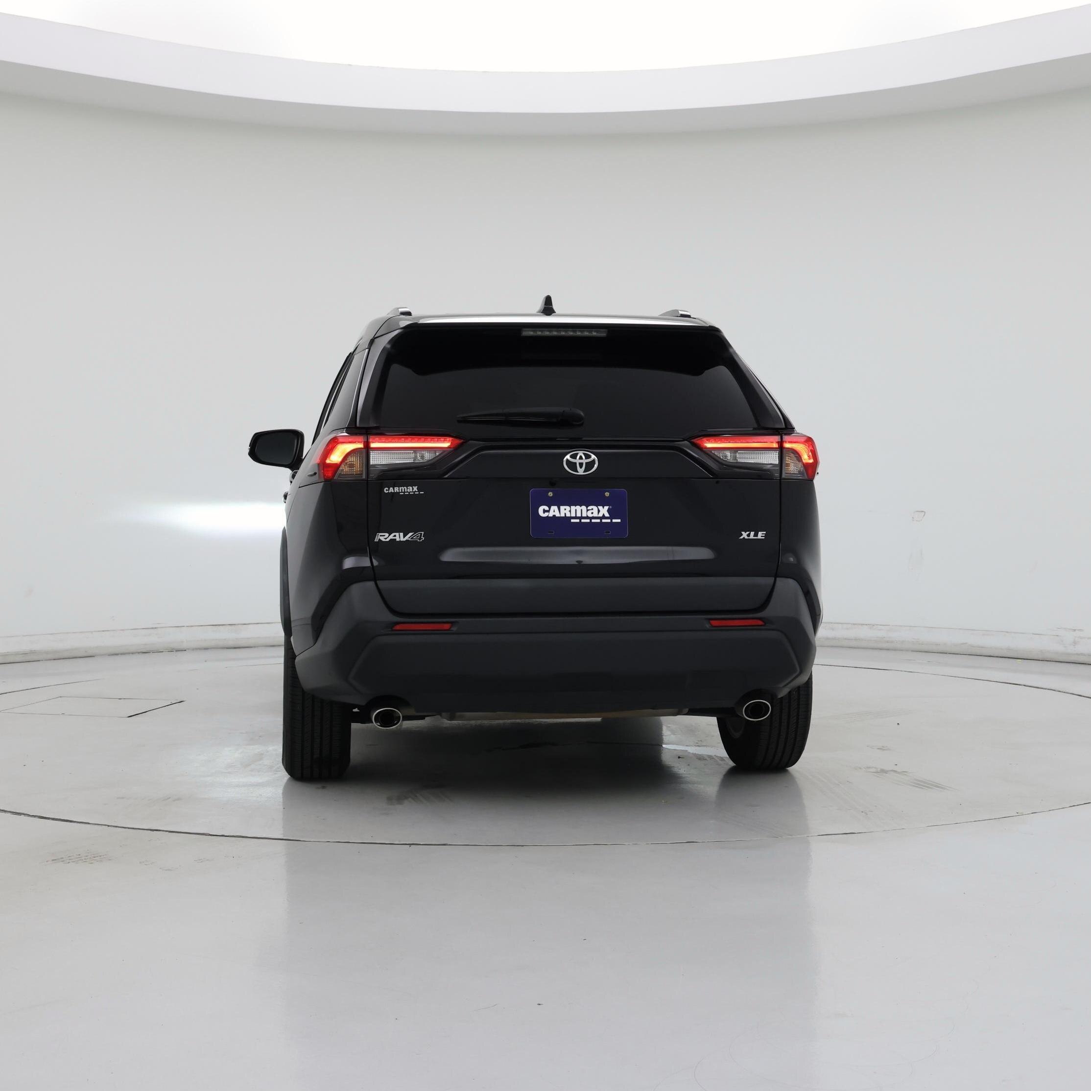 Thumbnail: 2021 Toyota RAV4 - 6