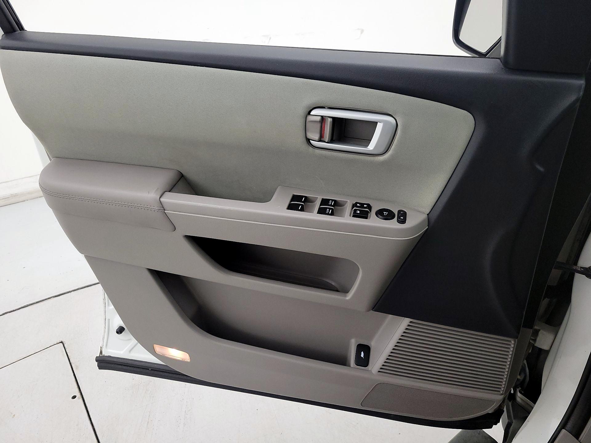 Thumbnail: 2015 Honda Pilot - 12