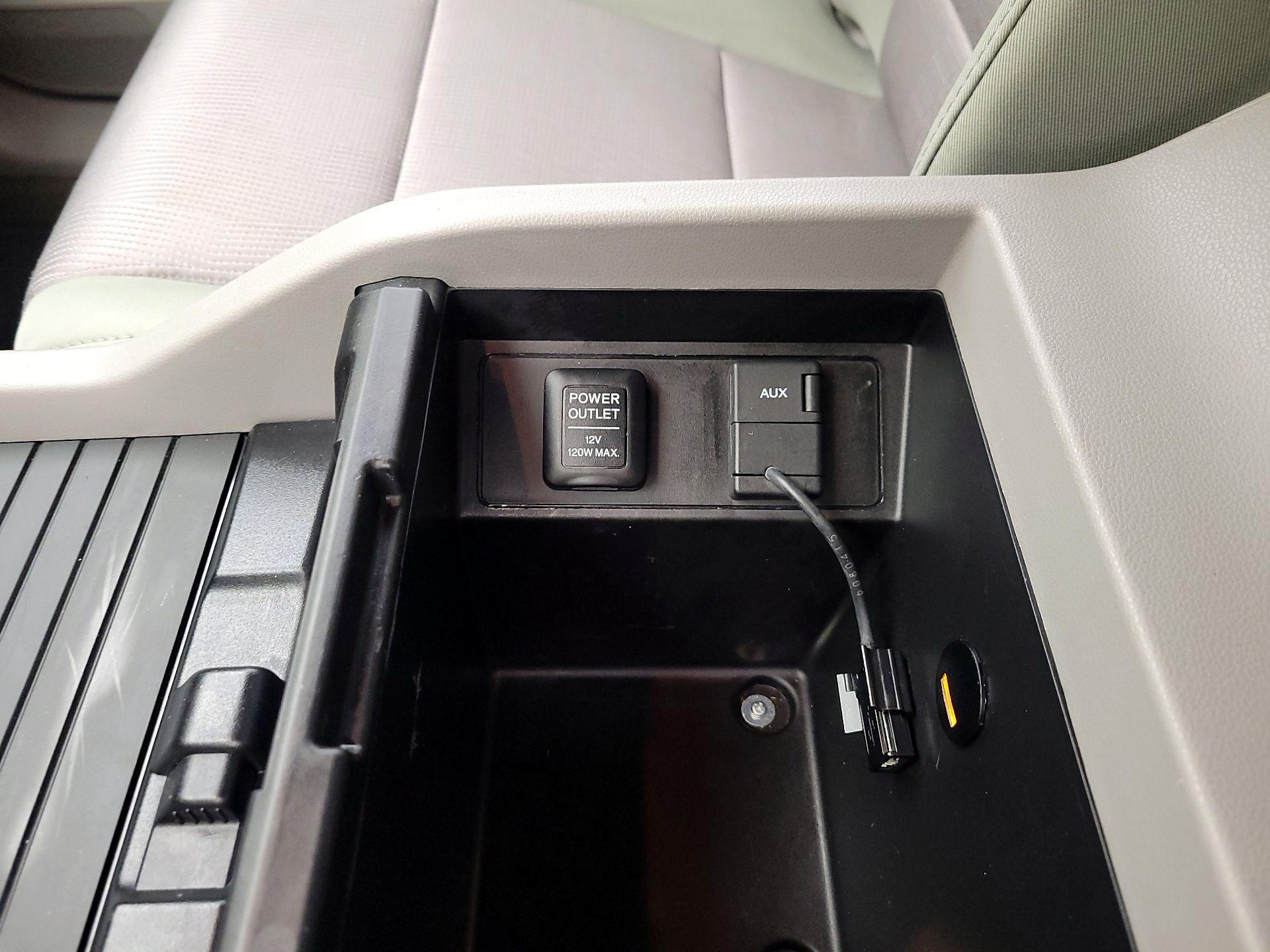 Thumbnail: 2015 Honda Pilot - 18