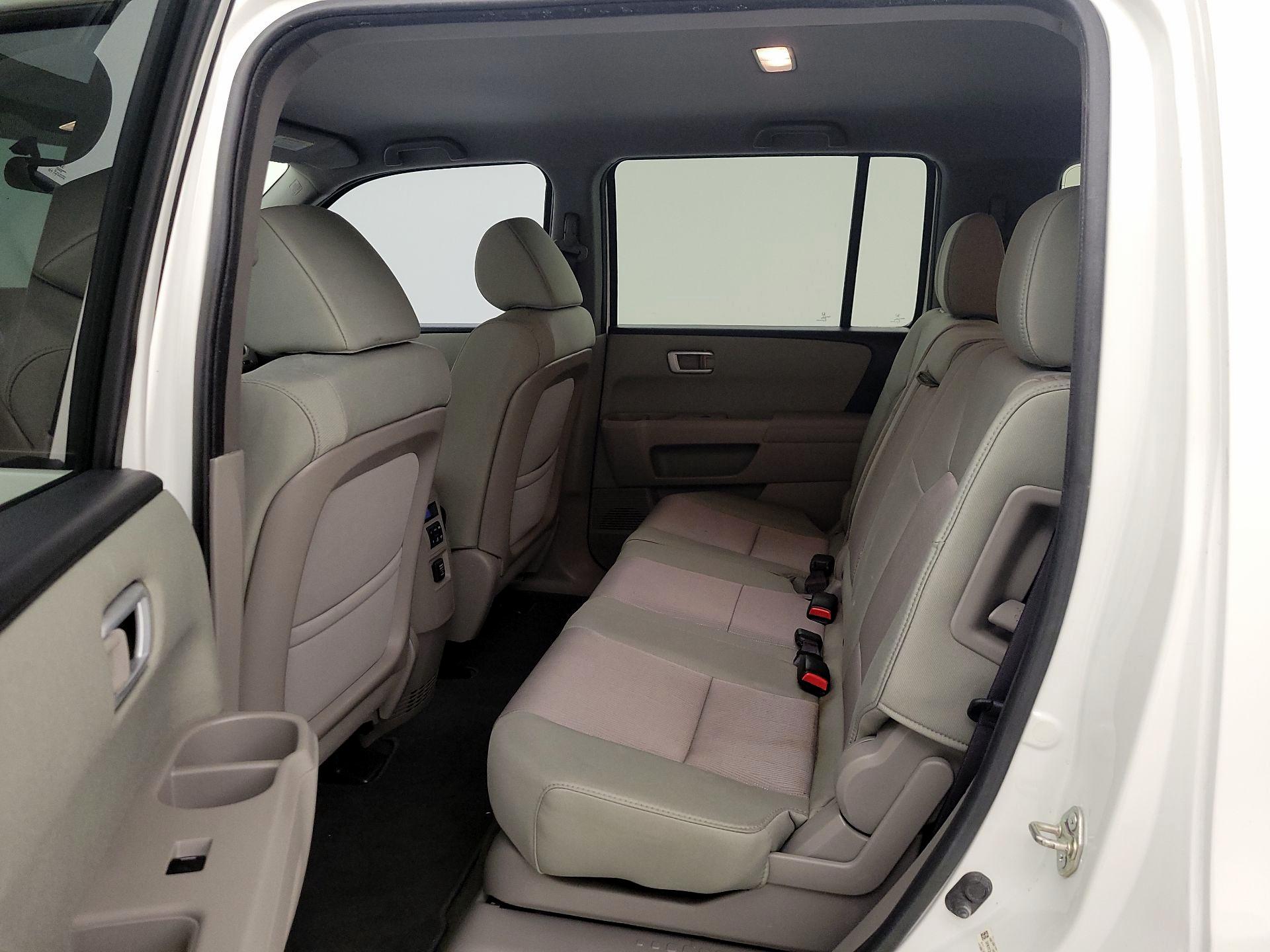 Thumbnail: 2015 Honda Pilot - 19