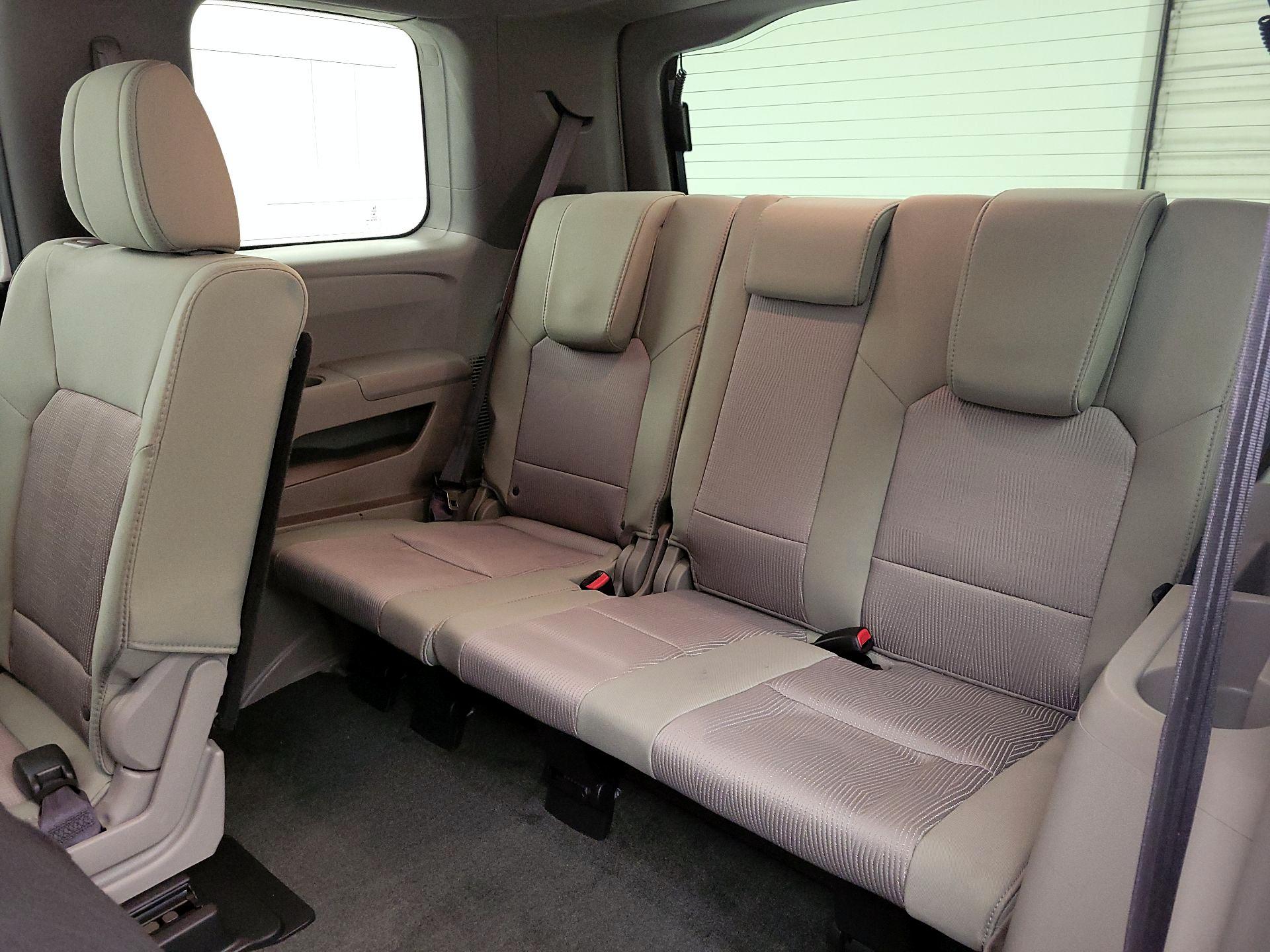 Thumbnail: 2015 Honda Pilot - 20