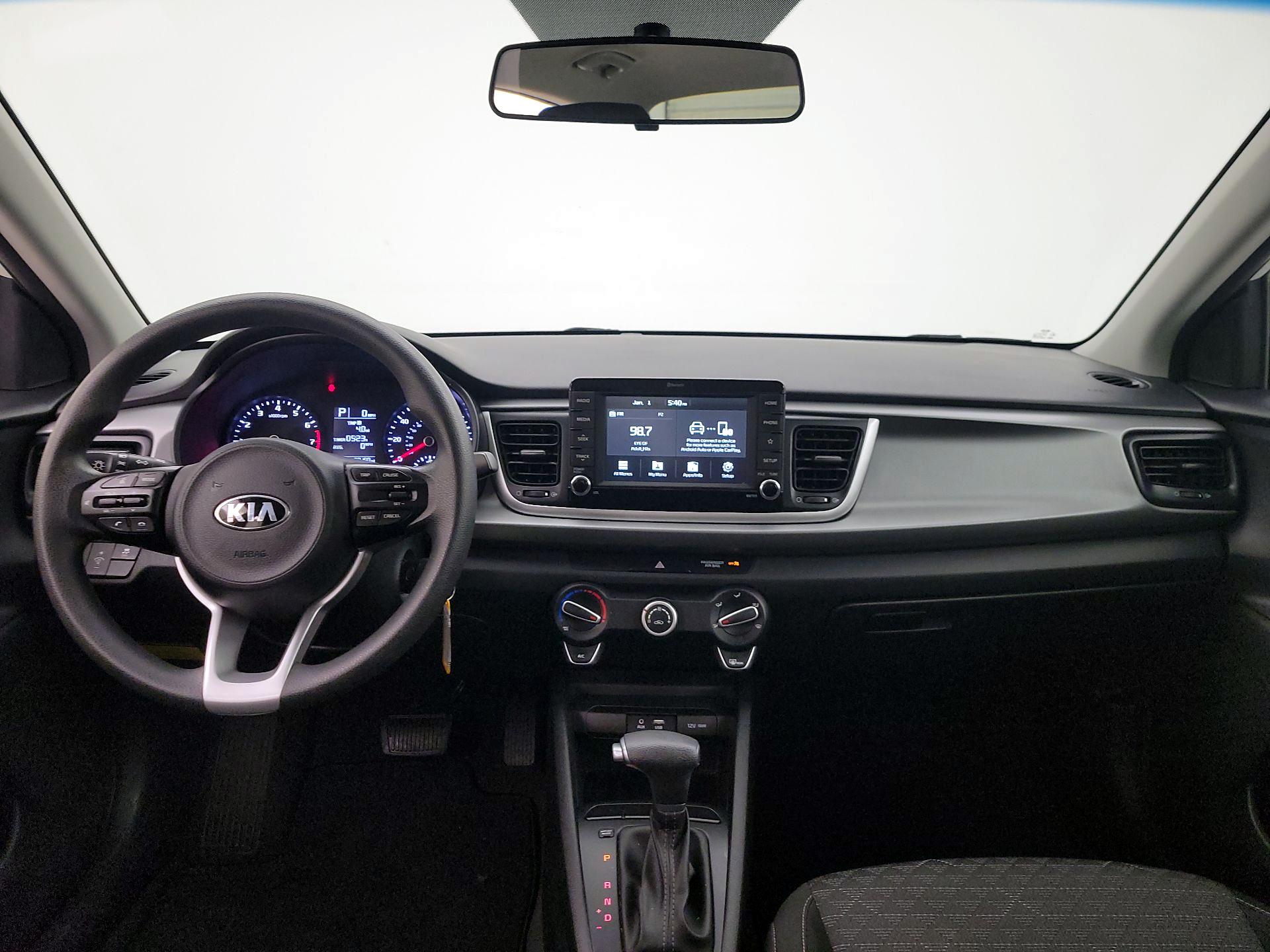 Thumbnail: 2020 Kia Rio - 9