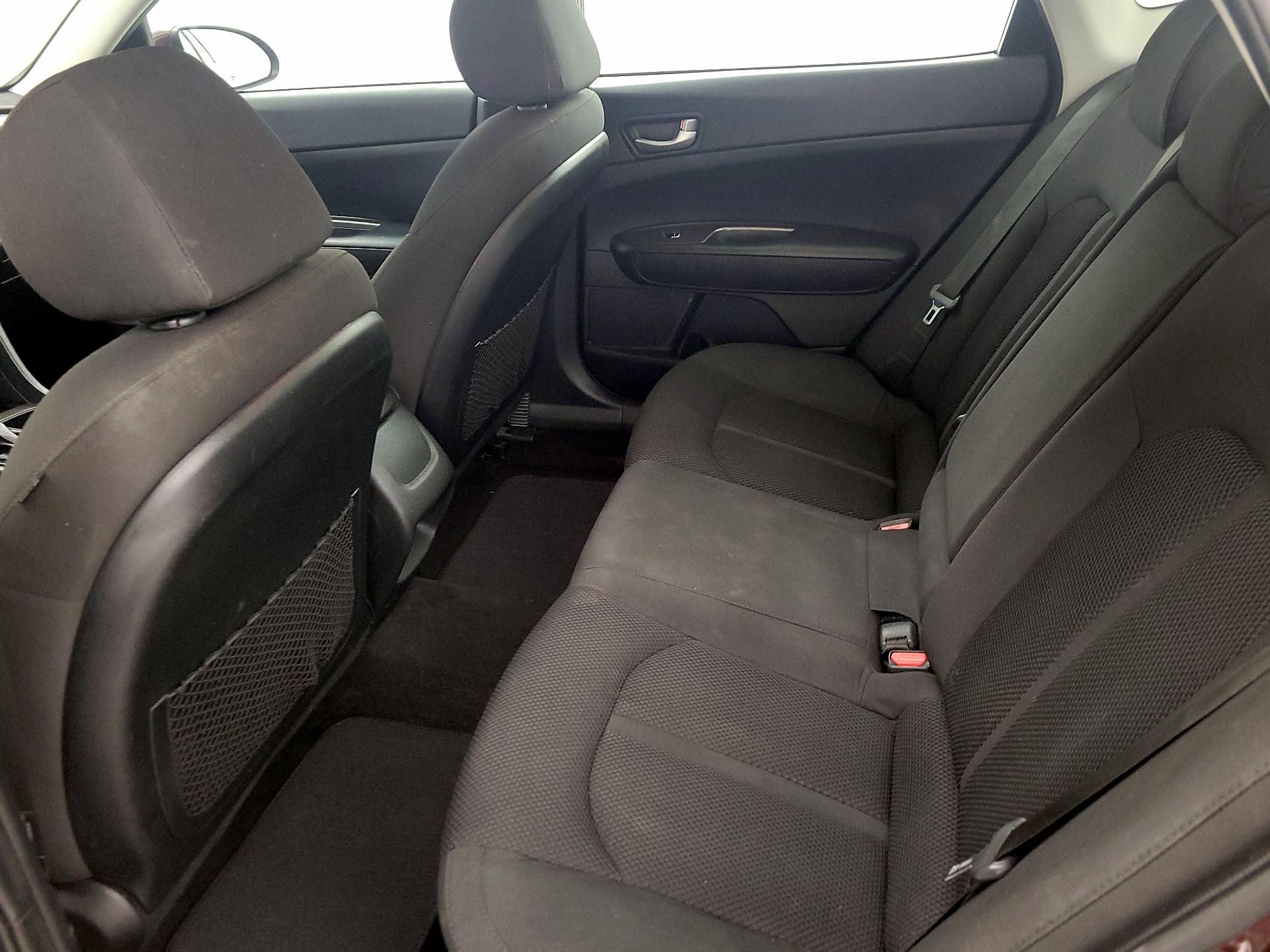 Thumbnail: 2019 Kia Optima - 19