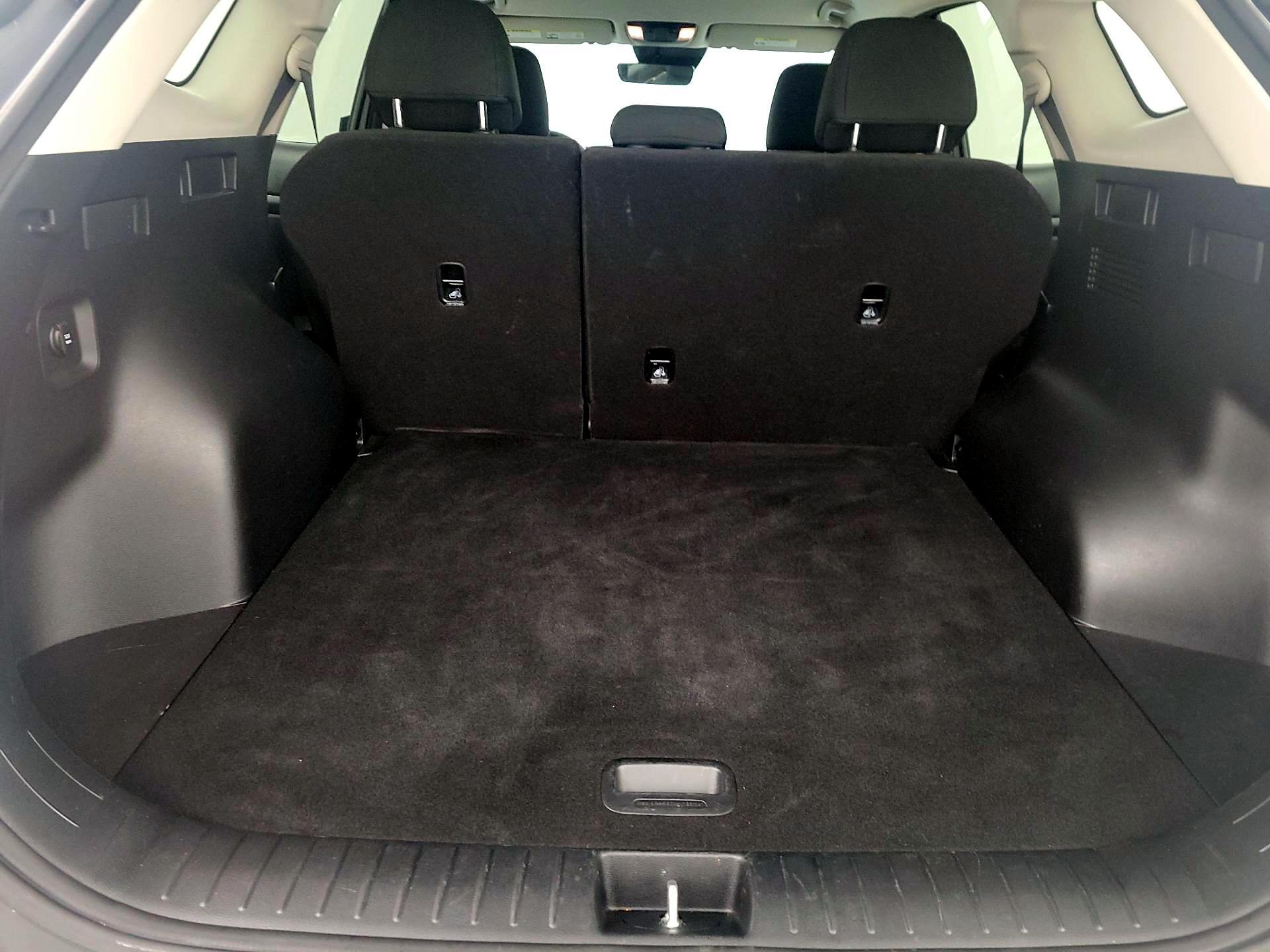 Thumbnail: 2023 Kia Sportage - 20