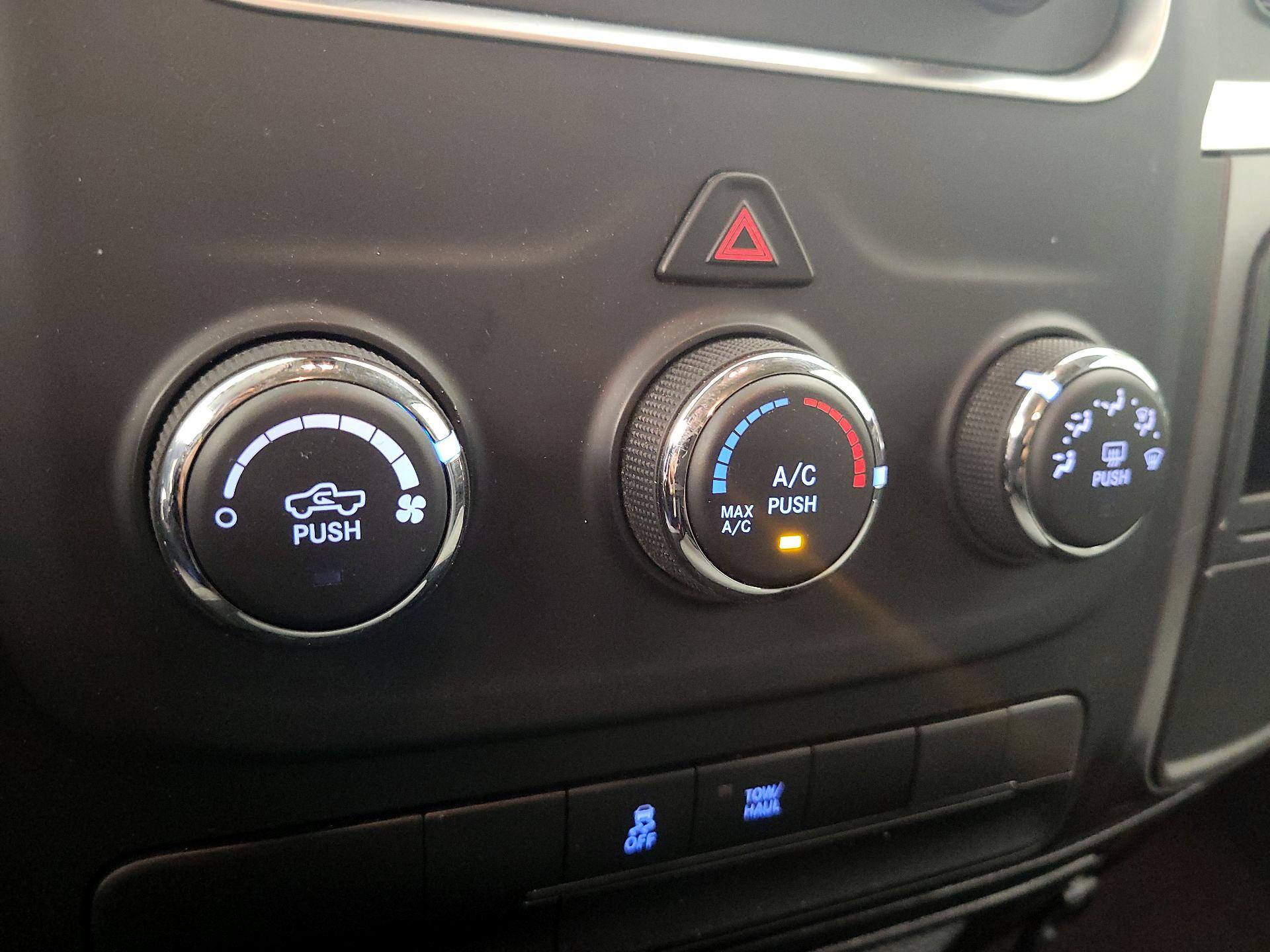 Thumbnail: 2024 RAM 1500 Classic - 16