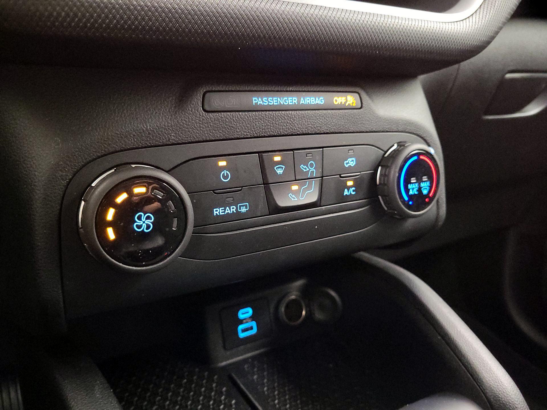 Thumbnail: 2022 Ford Bronco Sport - 16