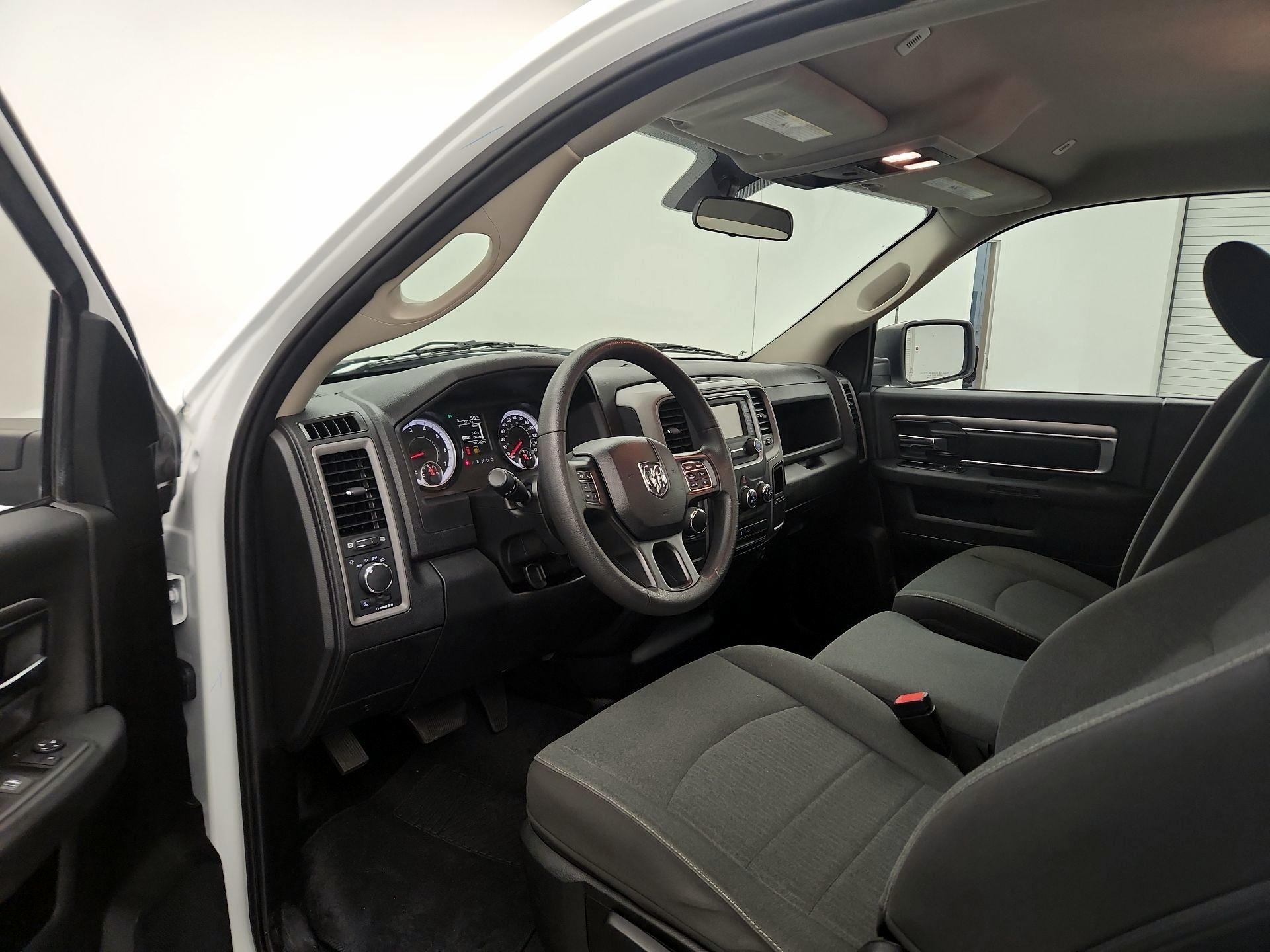 Thumbnail: 2023 RAM 1500 Classic - 9