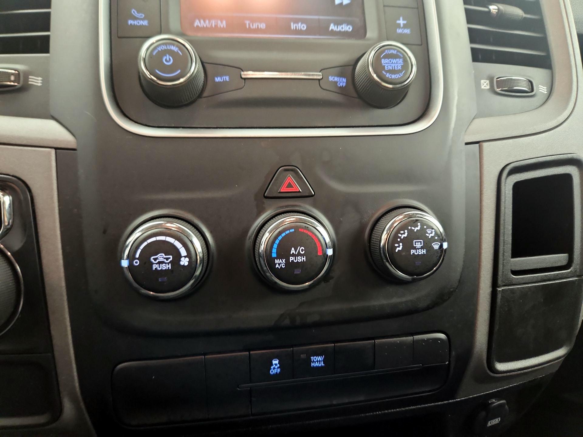 Thumbnail: 2023 RAM 1500 Classic - 16