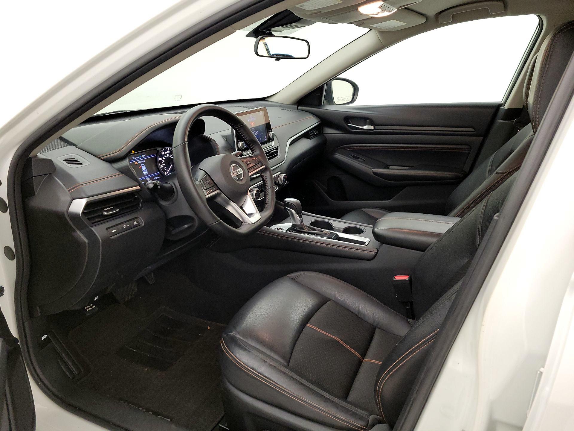 Thumbnail: 2022 Nissan Altima - 11