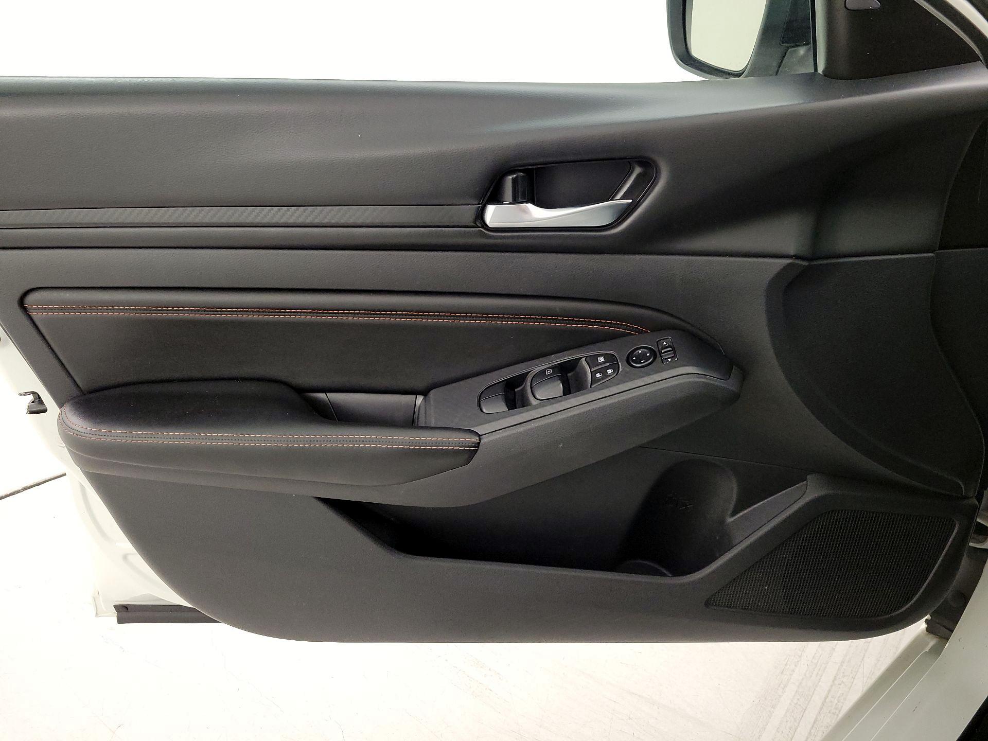 Thumbnail: 2022 Nissan Altima - 12