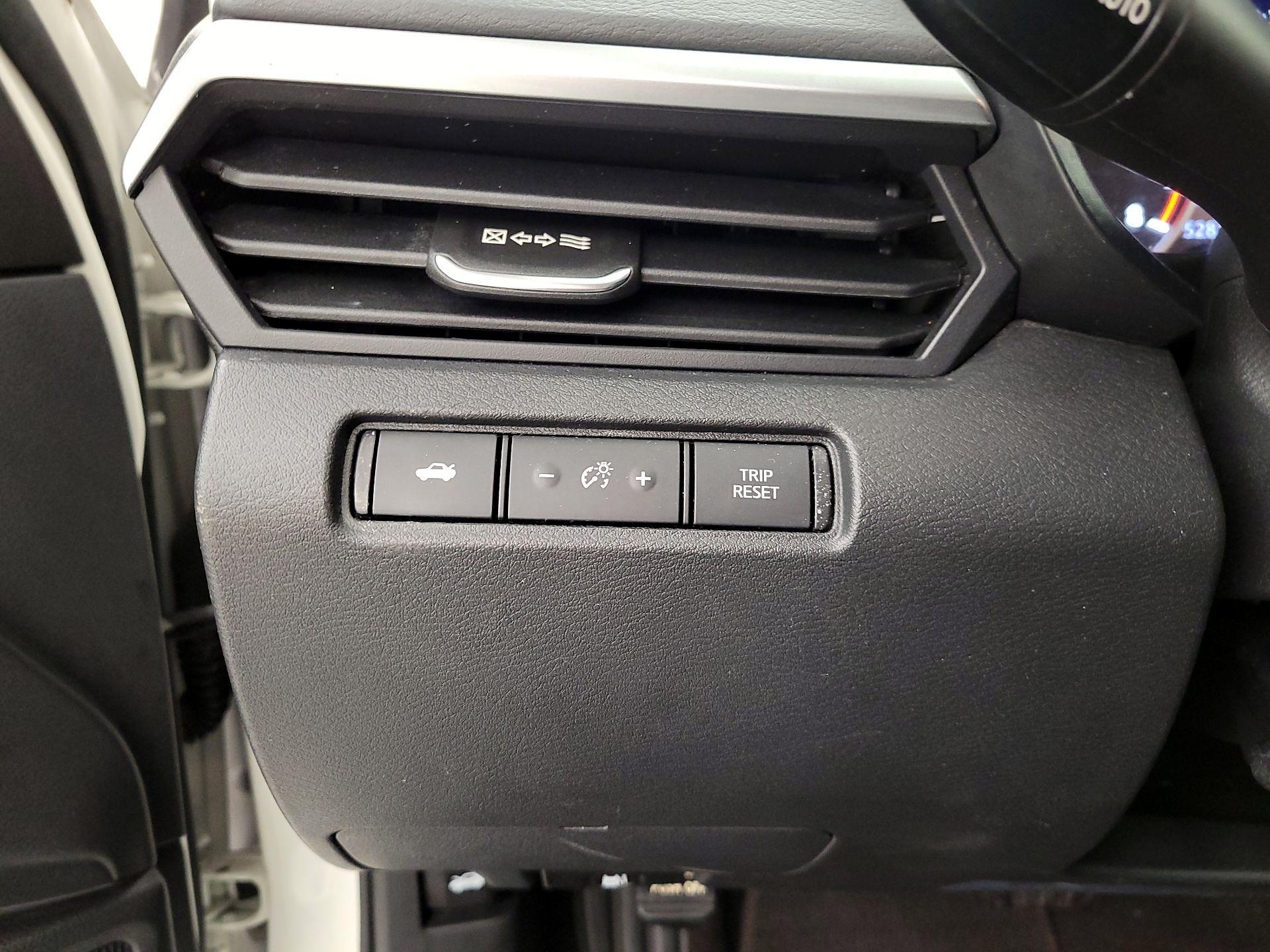 Thumbnail: 2022 Nissan Altima - 13