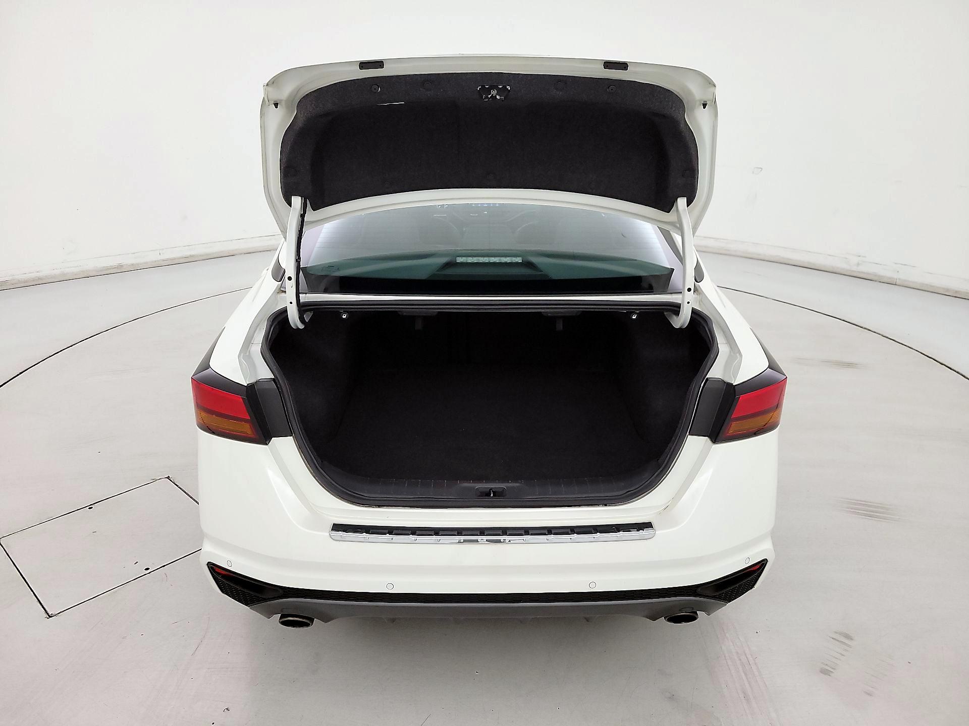 Thumbnail: 2022 Nissan Altima - 20