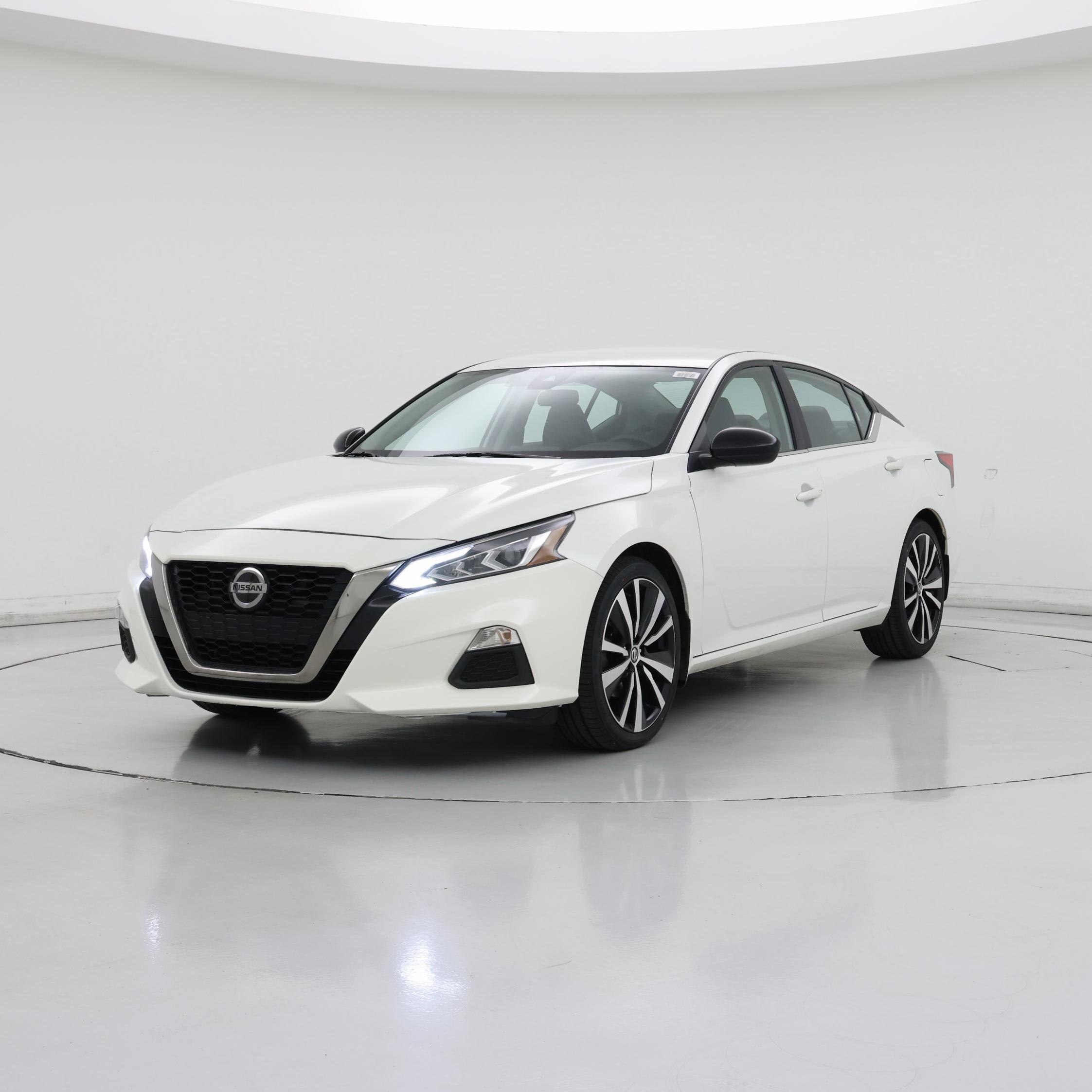 Thumbnail: 2022 Nissan Altima - 4