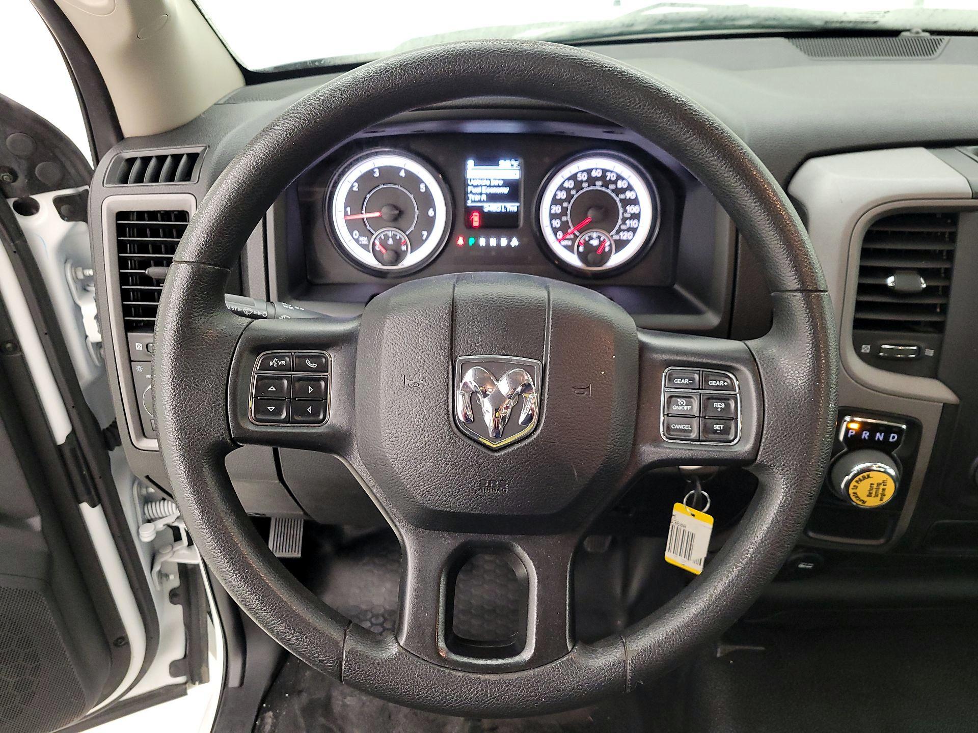 Thumbnail: 2023 RAM 1500 Classic - 10