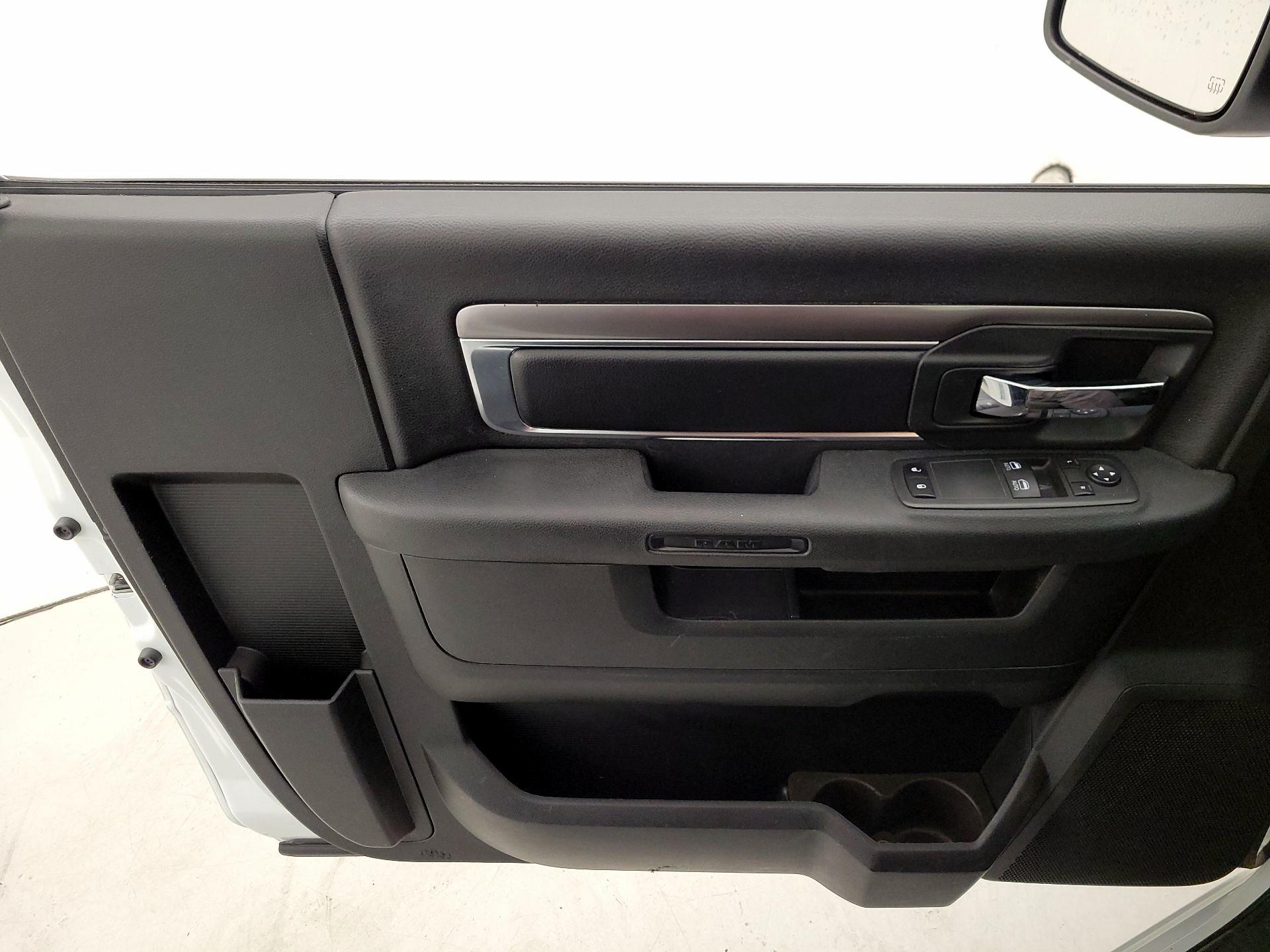 Thumbnail: 2023 RAM 1500 Classic - 12