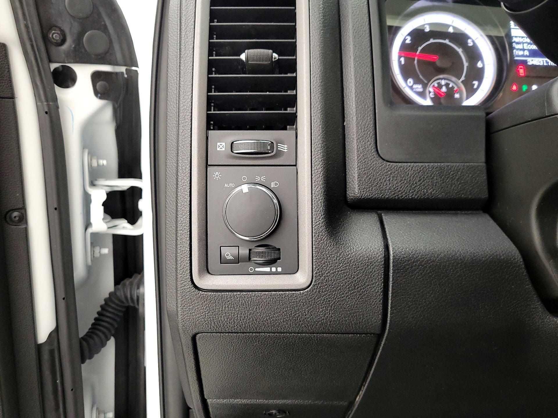 Thumbnail: 2023 RAM 1500 Classic - 13