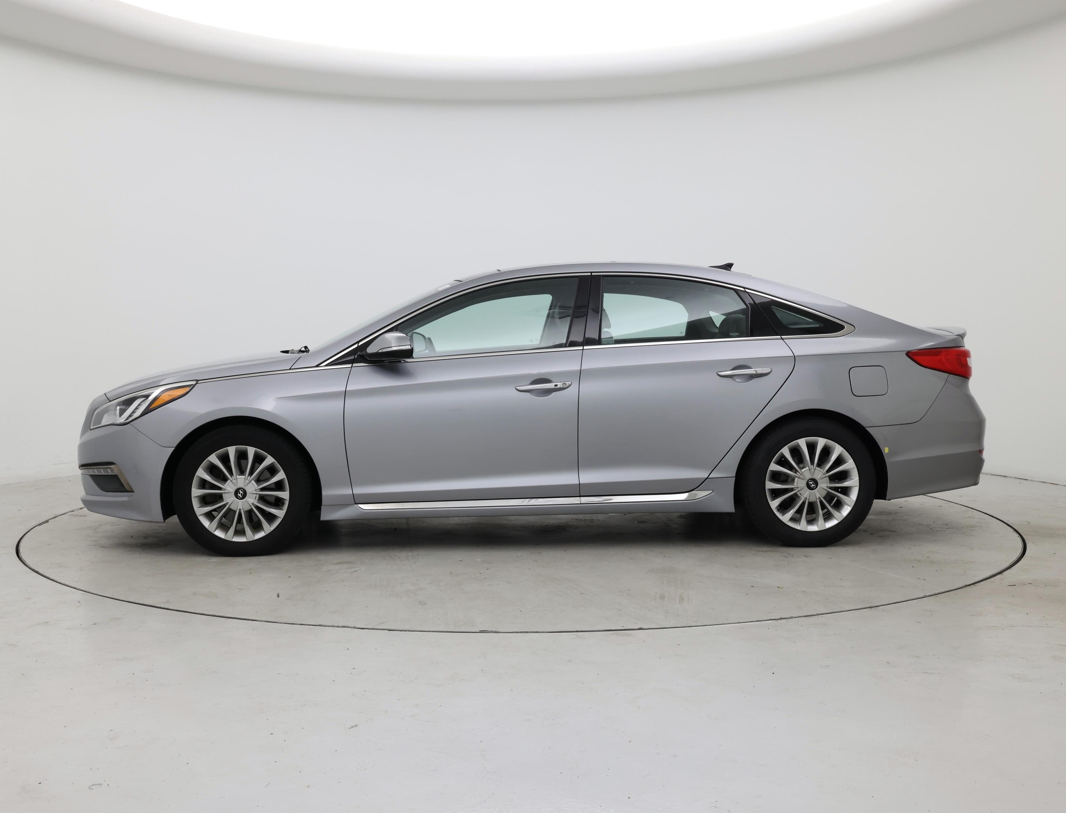 Thumbnail: 2015 Hyundai Sonata - 3