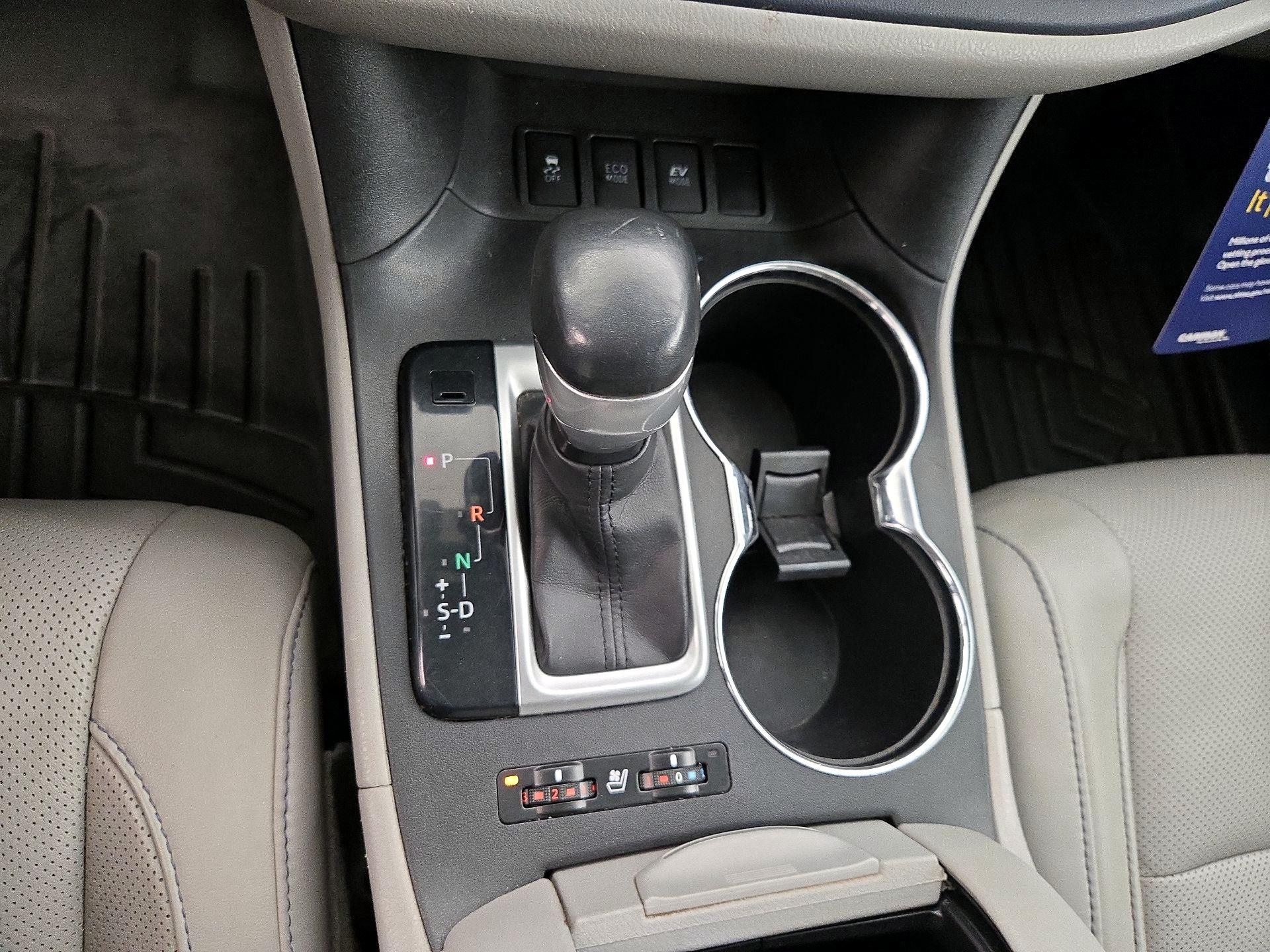 Thumbnail: 2014 Toyota Highlander - 18