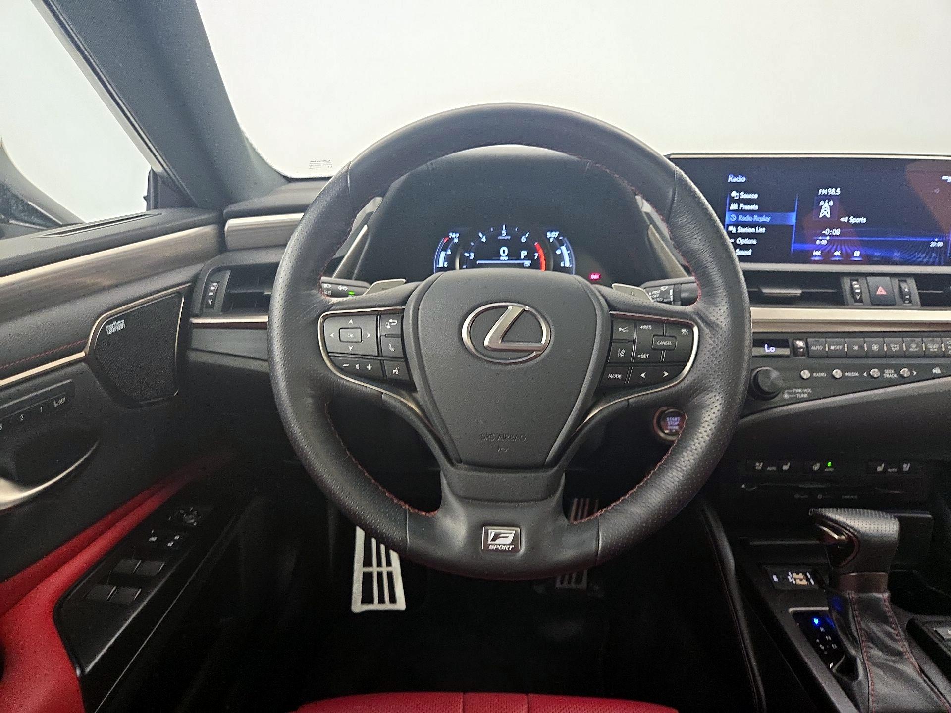 Thumbnail: 2019 Lexus ES - 10