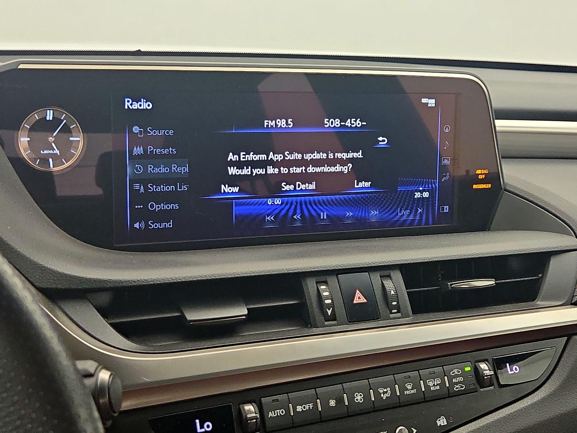 Thumbnail: 2019 Lexus ES - 15
