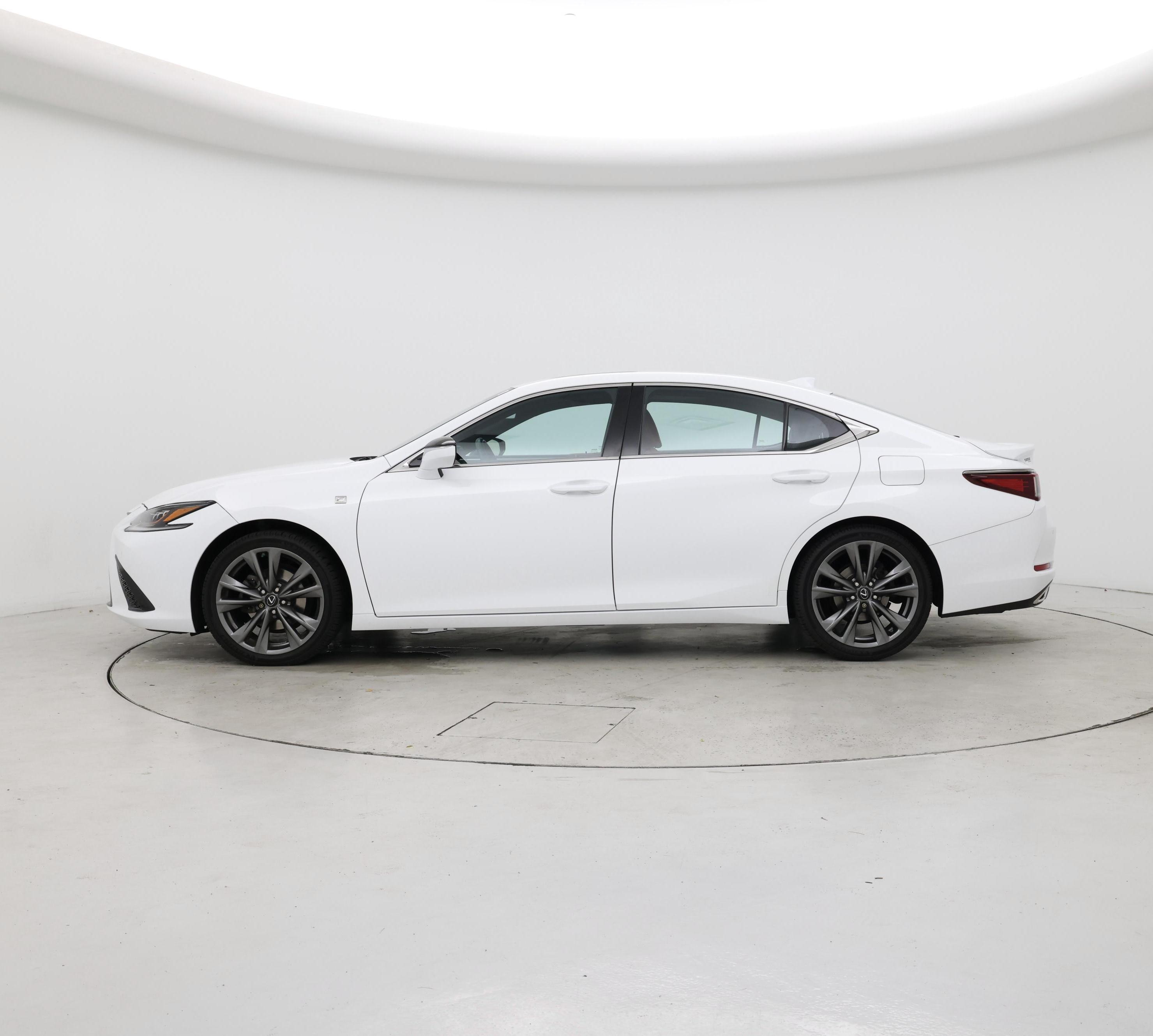 Thumbnail: 2019 Lexus ES - 3