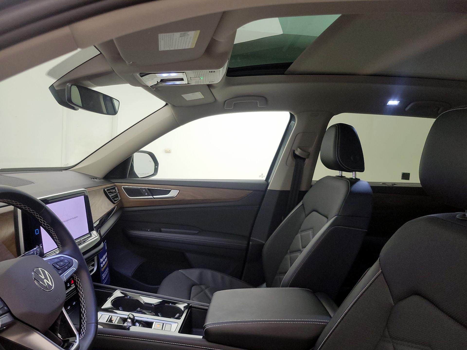 Thumbnail: 2024 Volkswagen Atlas - 19