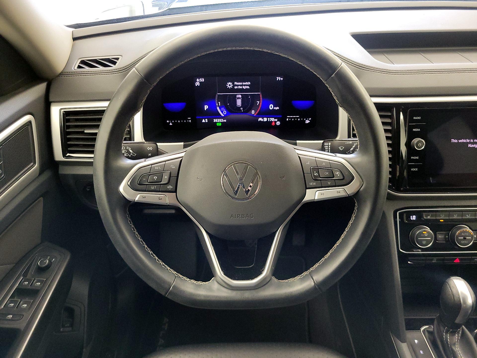 Thumbnail: 2022 Volkswagen Atlas - 10