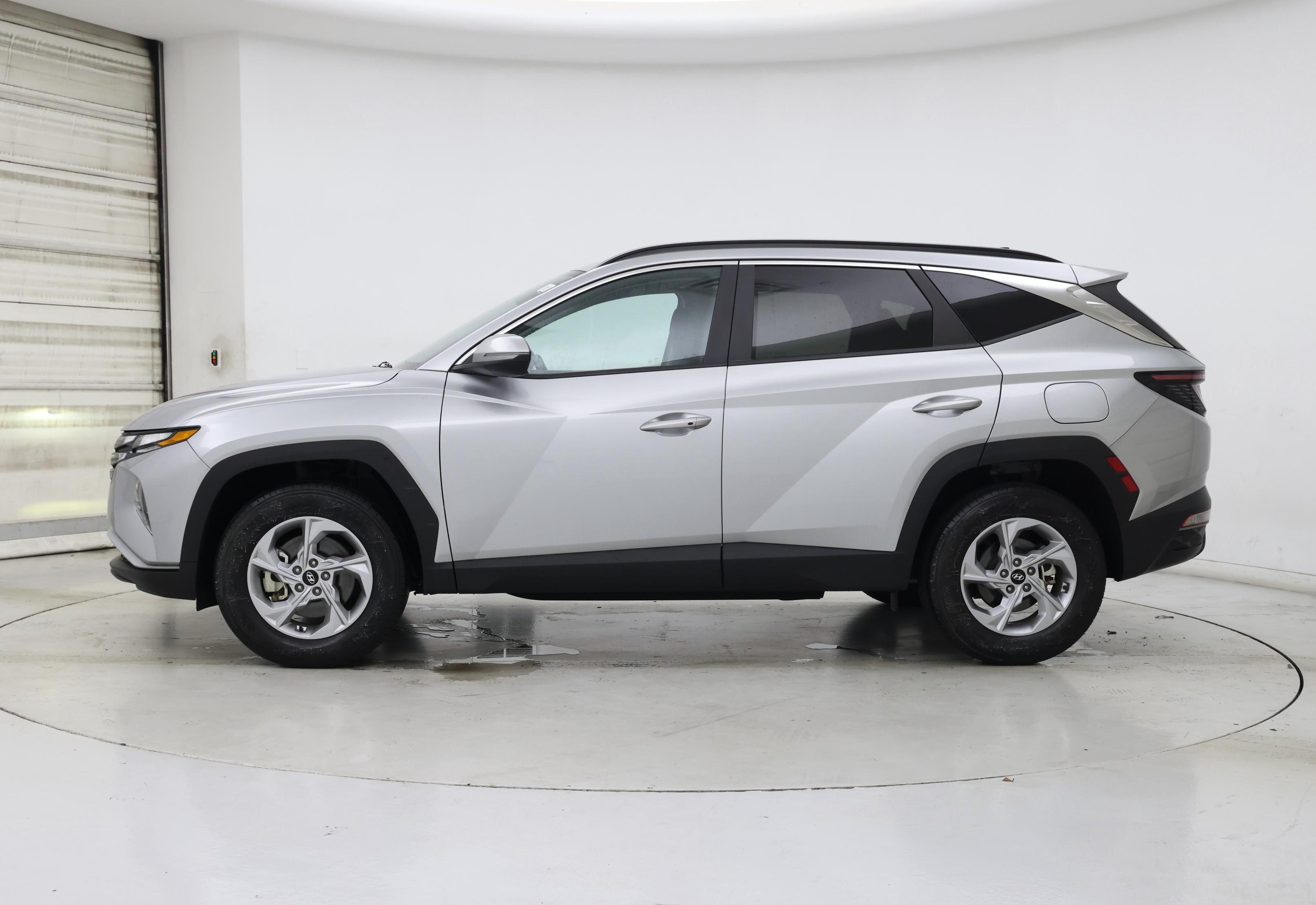 Thumbnail: 2022 Hyundai Tucson - 3