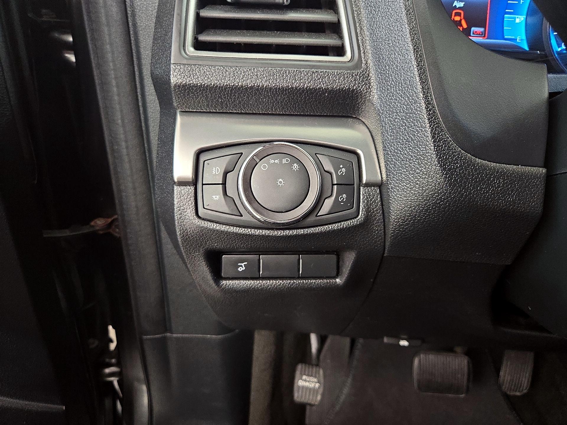 Thumbnail: 2018 Ford Explorer - 13