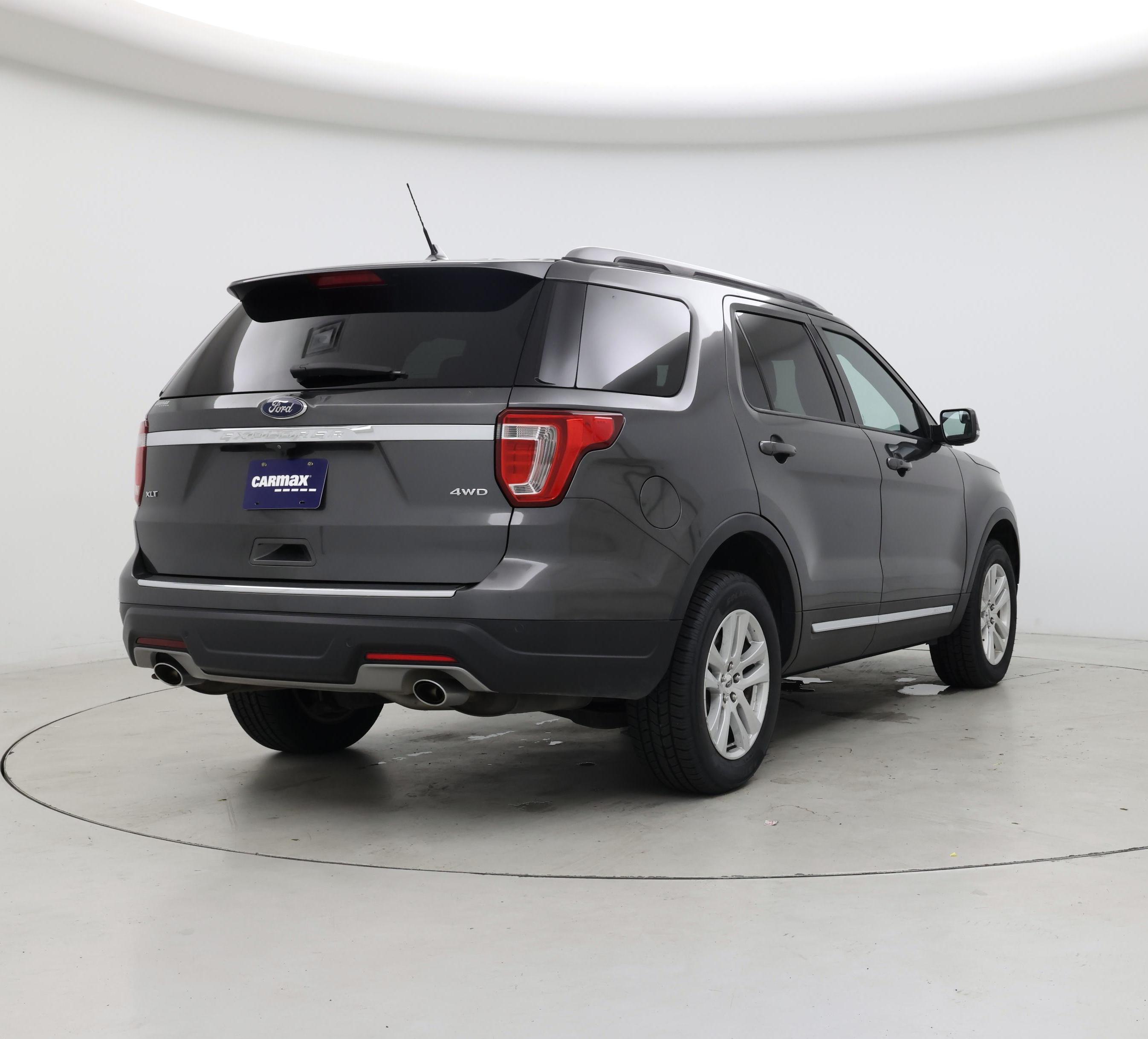 Thumbnail: 2018 Ford Explorer - 8