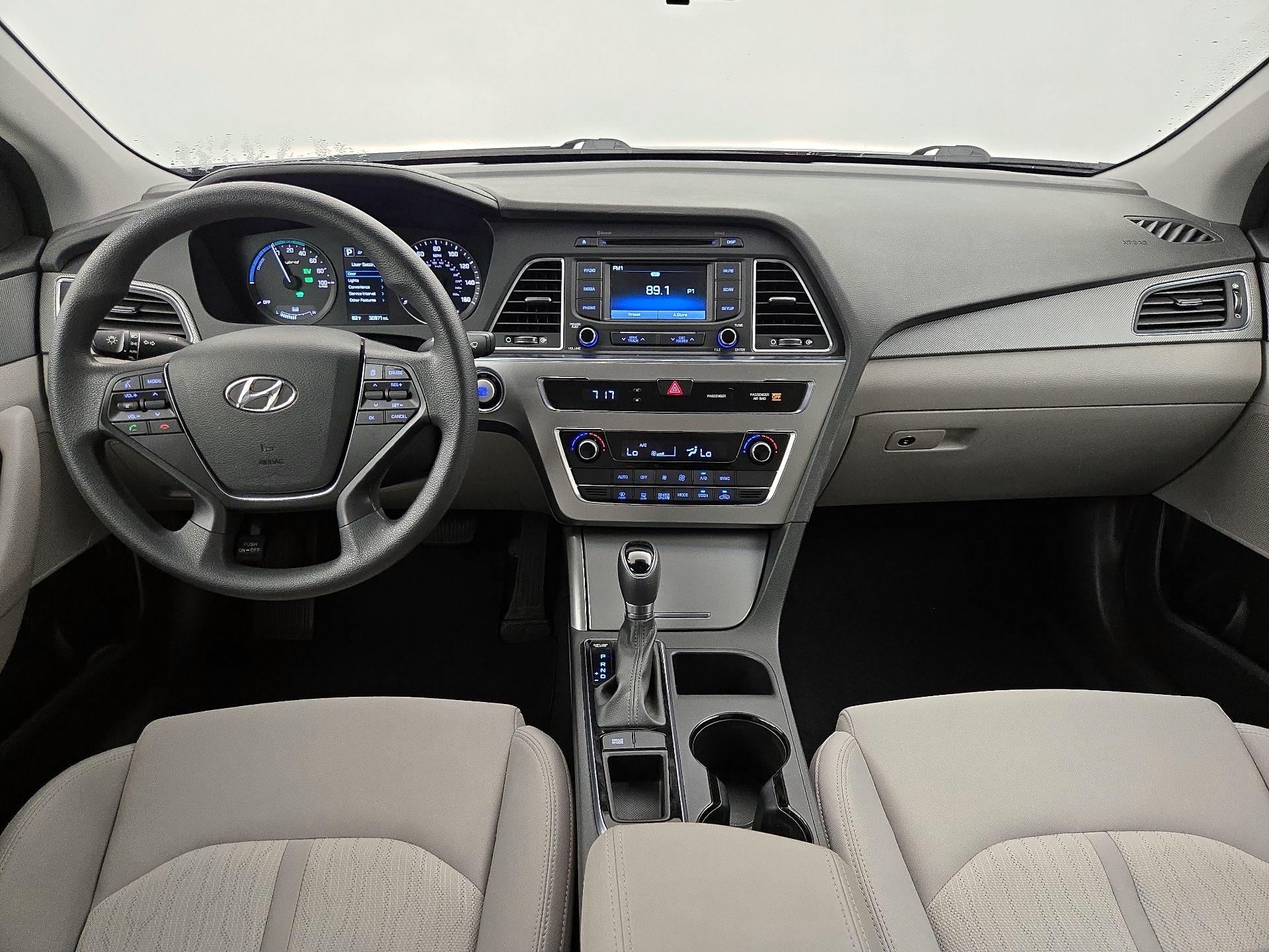 Thumbnail: 2016 Hyundai Sonata - 9