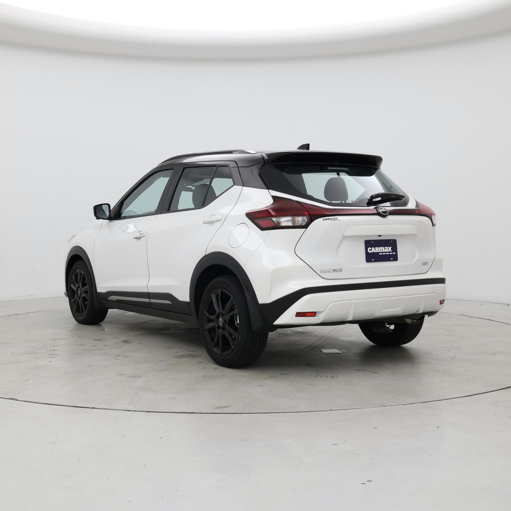 Thumbnail: 2024 Nissan Kicks - 2