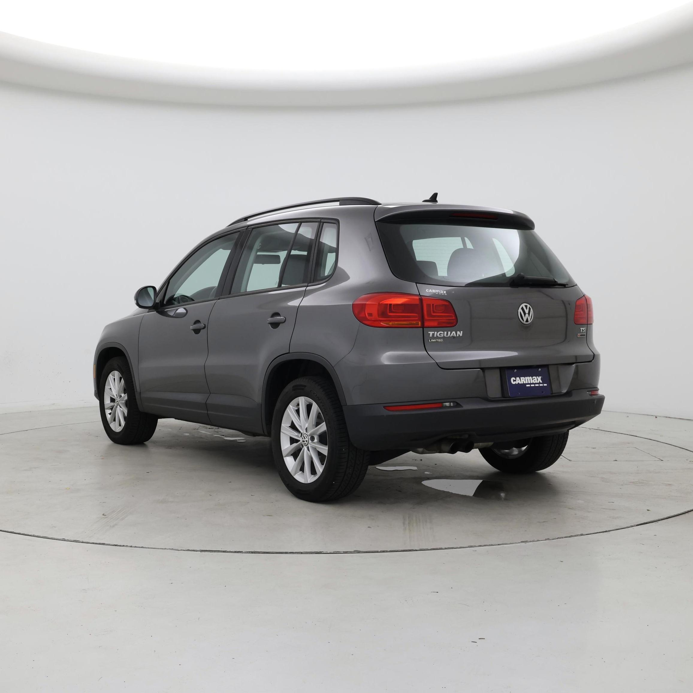 Thumbnail: 2018 Volkswagen Tiguan - 2