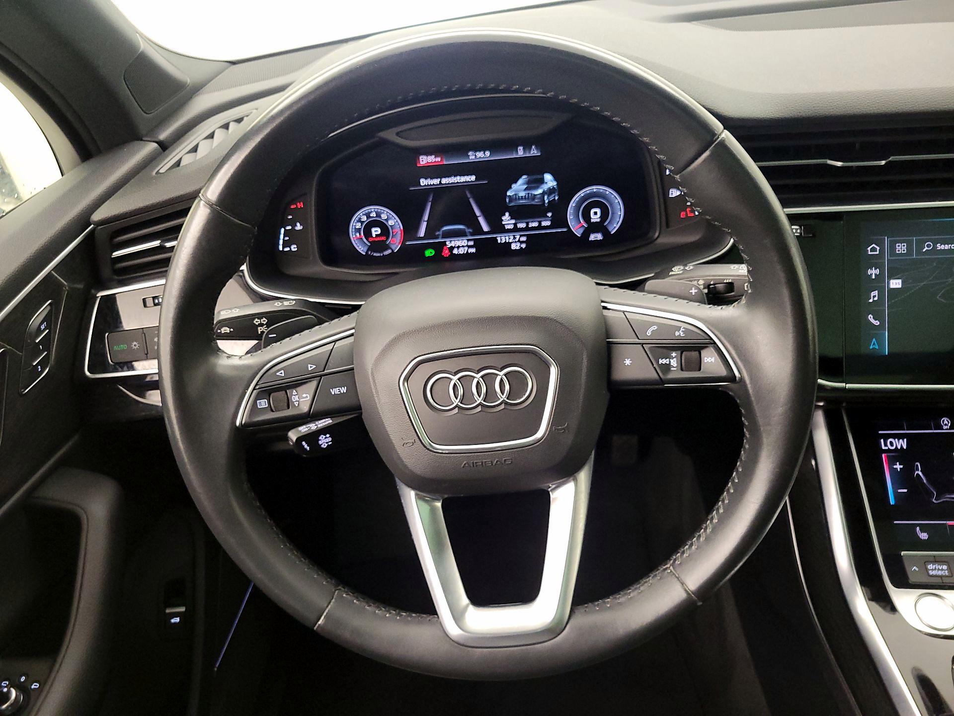 Thumbnail: 2020 Audi Q7 - 10